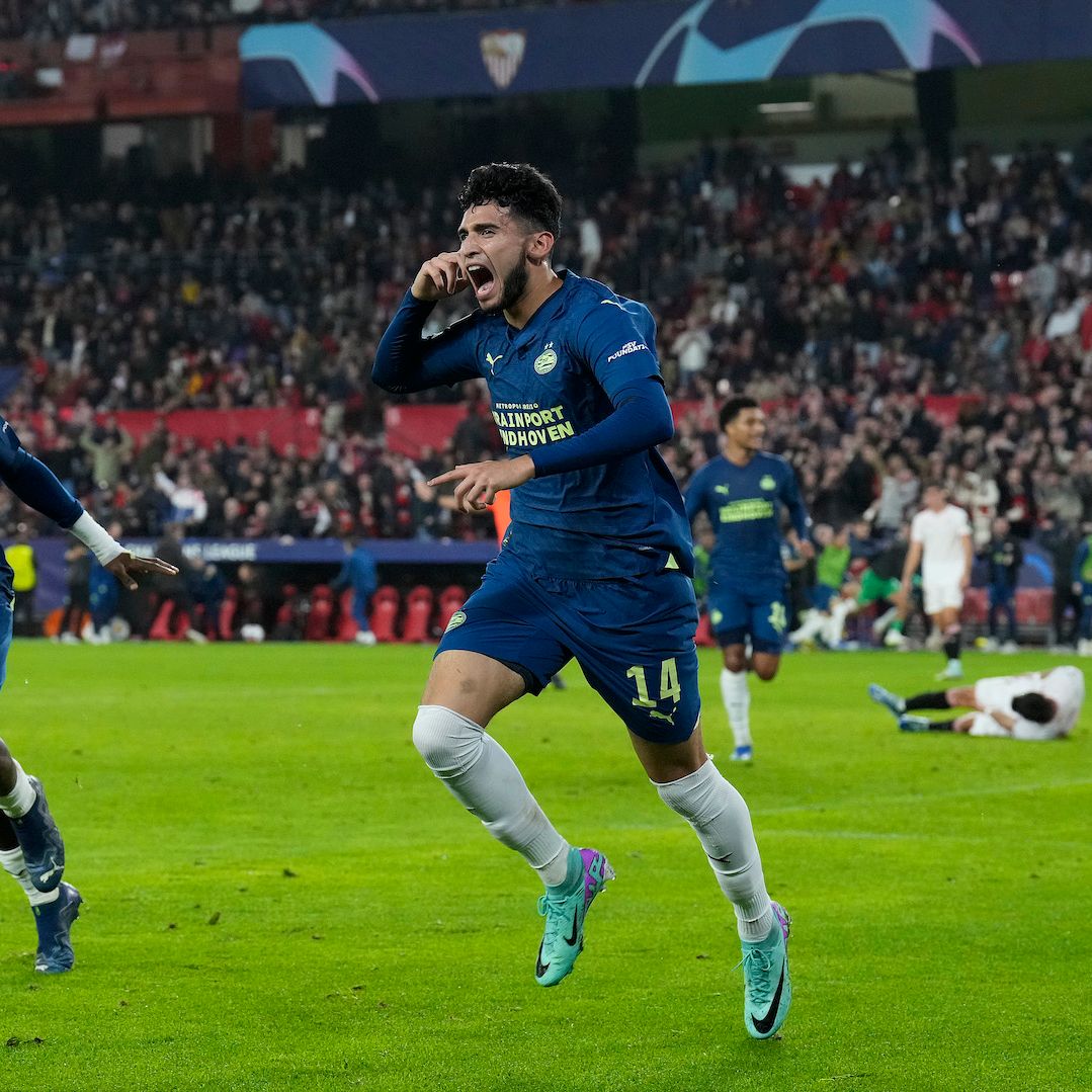 USMNT REWIND: Productive Week Abroad; Four Midfielders in MLS Cup