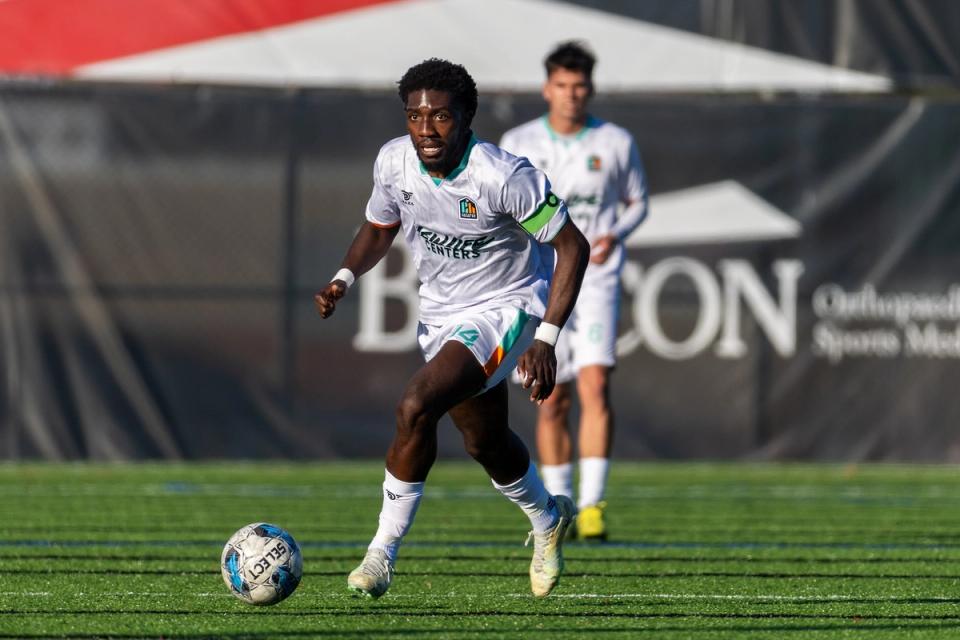 A player for Chicago House AC dribbles the ball up the pitch during a 2025 US Open Cup qualifying match