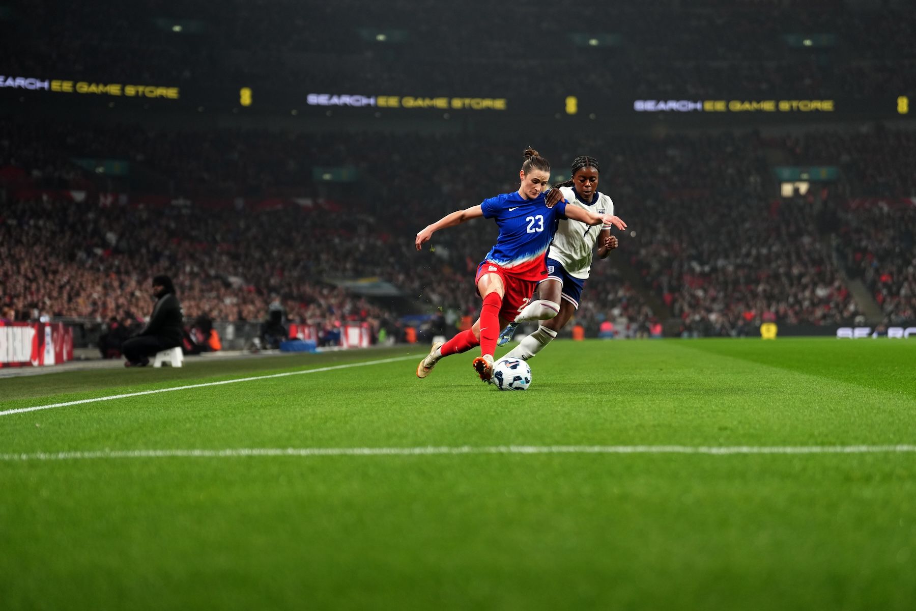 USWNT Battles England to Gritty Draw at Wembley