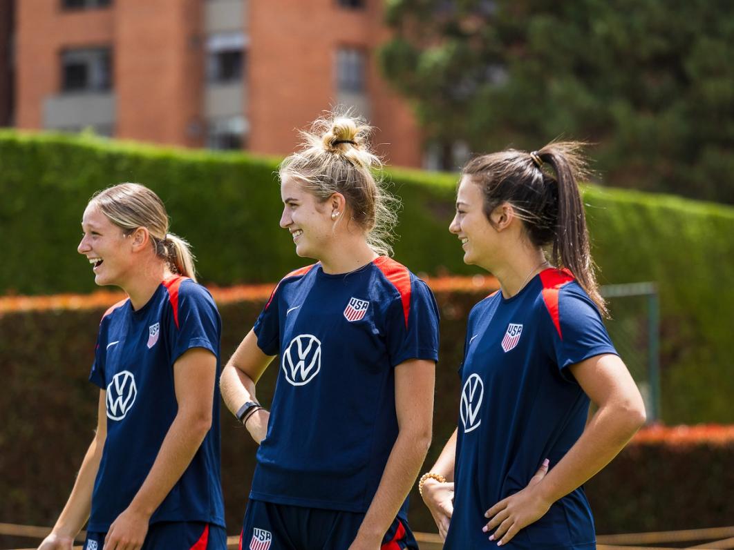 U-19 WYNT players in training