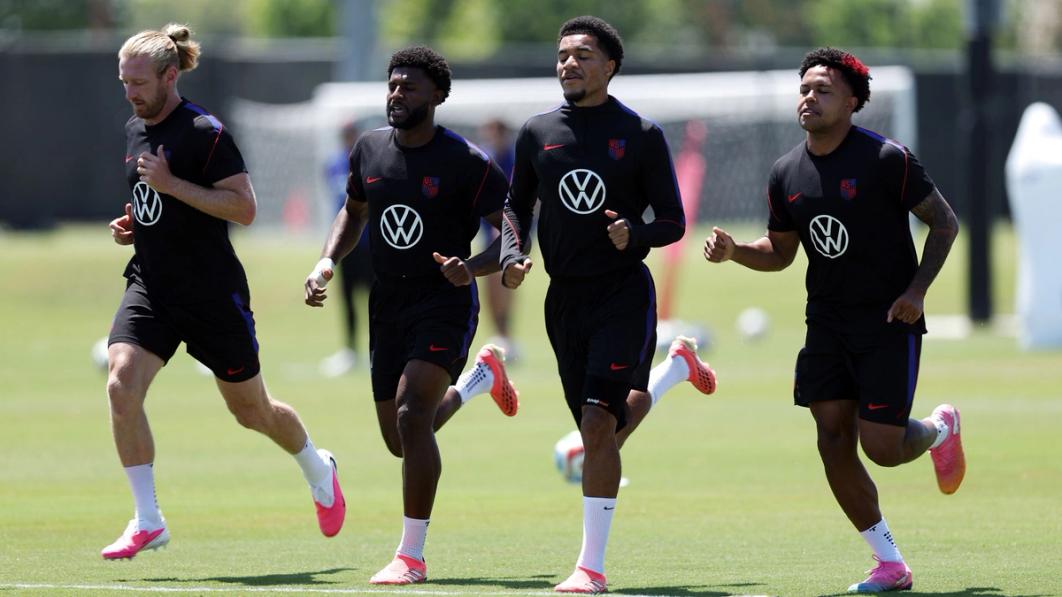 Hosting FIFA World Cup 2026 Fosters Close Family Atmosphere for USMNT