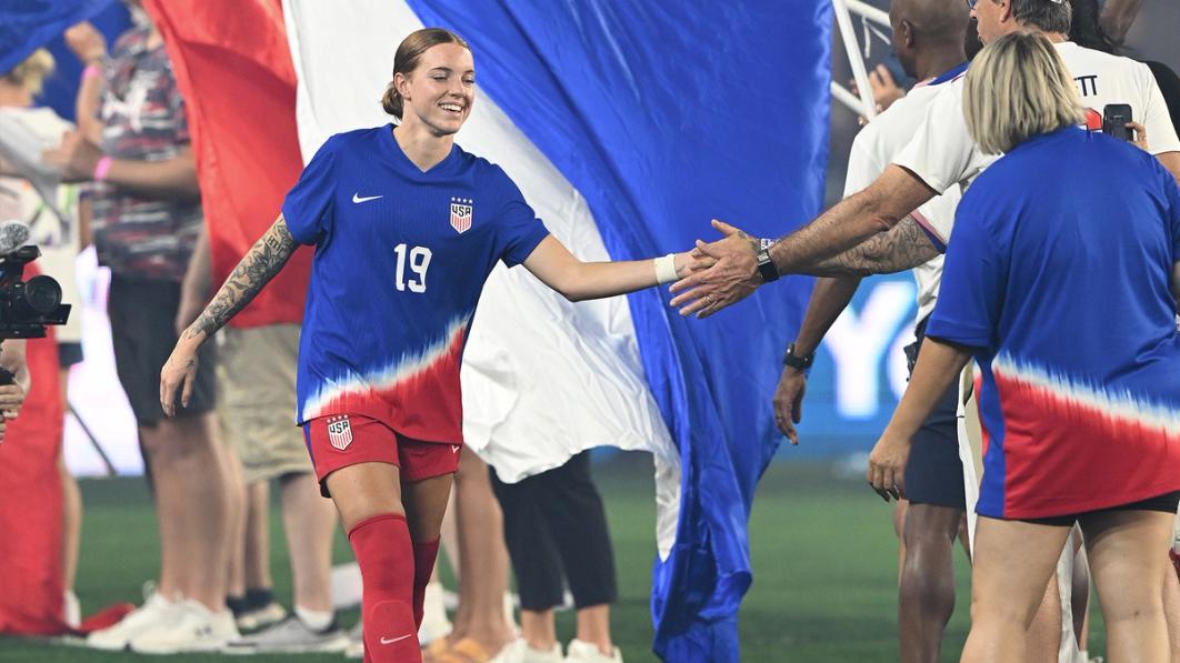 USWNT midfielder Hal Hershfelt