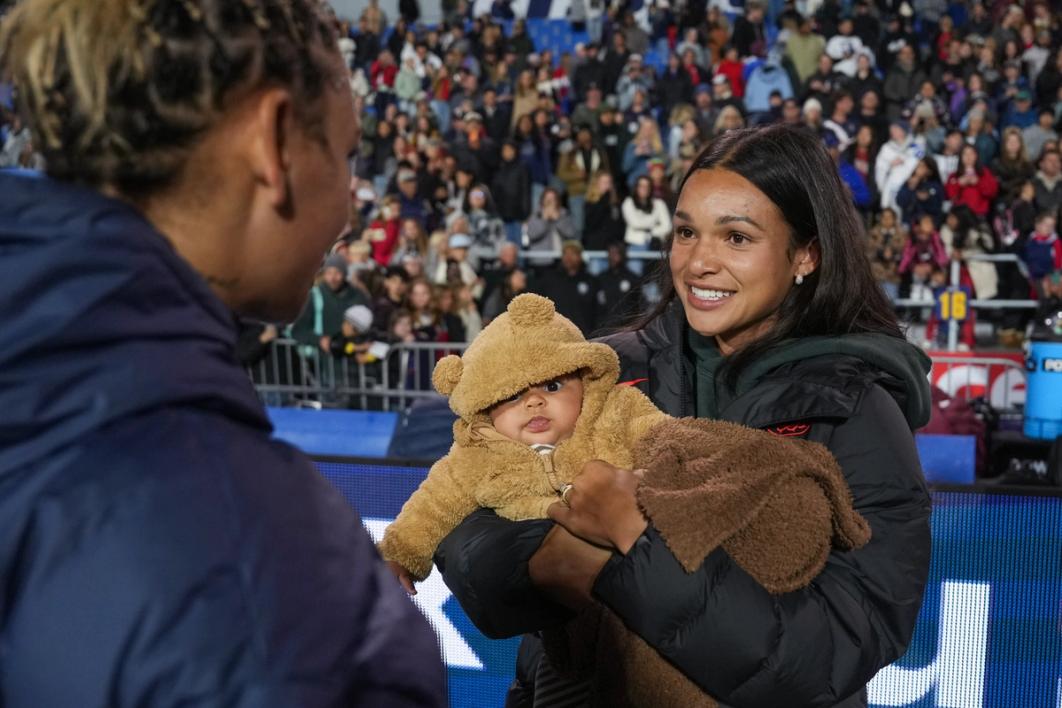 Sophia Wilson with her daughter Gianna talk with Trinity Rodman #2 of the United States after an international friendly match between the United States and Chile at Harder Stadium on January 27, 2026 in Santa Barbara, California. (Photo by Brad Smith/ISI Photos/USSF/Getty Images)