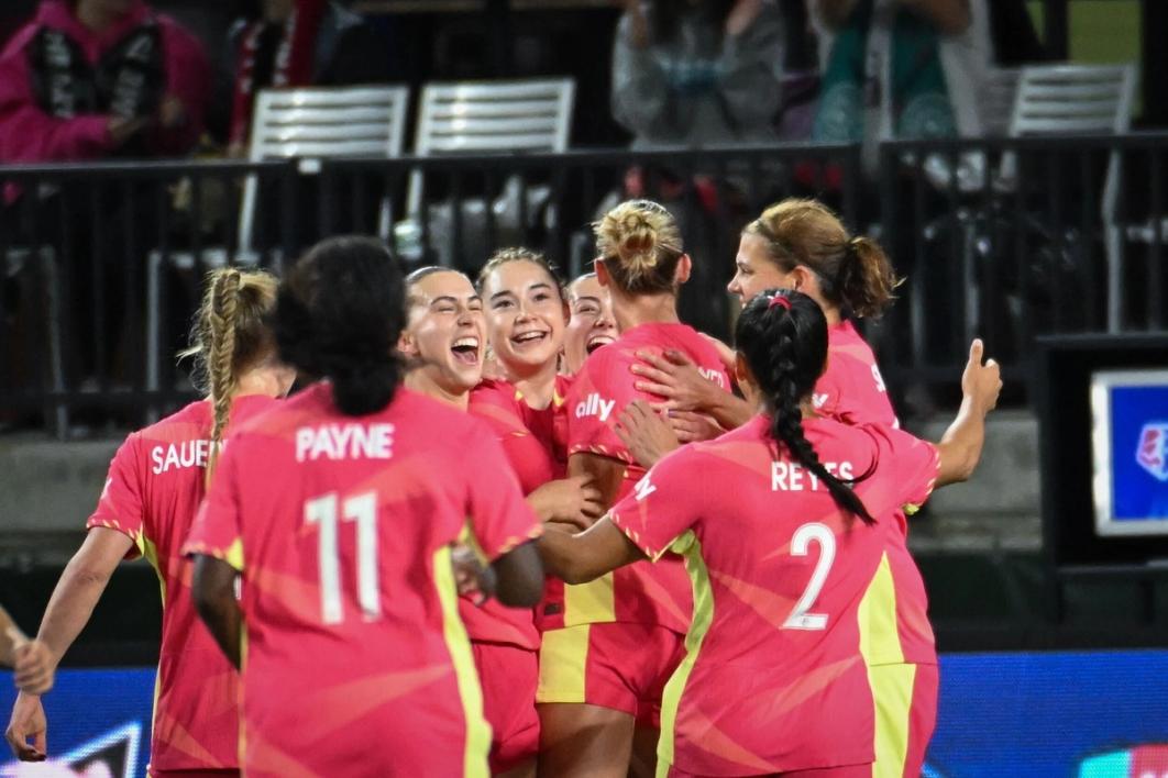 The Portland Thorns celebrate on the field during a match against Orlando​​​​‌﻿‍﻿​‍​‍‌‍﻿﻿‌﻿​‍‌‍‍‌‌‍‌﻿‌‍‍‌‌‍﻿‍​‍​‍​﻿‍‍​‍​‍‌﻿​﻿‌‍​‌‌‍﻿‍‌‍‍‌‌﻿‌​‌﻿‍‌​‍﻿‍‌‍‍‌‌‍﻿﻿​‍​‍​‍﻿​​‍​‍‌‍‍​‌﻿​‍‌‍‌‌‌‍‌‍​‍​‍​﻿‍‍​‍​‍‌‍‍​‌﻿‌​‌﻿‌​‌﻿​​‌﻿​﻿​﻿‍‍​‍﻿﻿​‍﻿﻿‌﻿‌‌‌﻿​﻿‌﻿​﻿‌‍‌‍​‍﻿‍‌﻿​﻿‌‍​‌‌‍﻿‍‌‍‍‌‌﻿‌​‌﻿‍‌​‍﻿‍‌﻿​﻿‌﻿‌​‌﻿‌‌‌‍‌​‌‍‍‌‌‍﻿﻿​‍﻿﻿‌‍‍‌‌‍﻿‍‌﻿‌​‌‍‌‌‌‍﻿‍‌﻿‌​​‍﻿﻿‌‍‌‌‌‍‌​‌‍‍‌‌﻿‌​​‍﻿﻿‌‍﻿‌‌‍﻿﻿‌‍‌​‌‍‌‌​﻿﻿‌‌﻿​​‌﻿​‍‌‍‌‌‌﻿​﻿‌‍‌‌‌‍﻿‍‌﻿‌​‌‍​‌‌﻿‌​‌‍‍‌‌‍﻿﻿‌‍﻿‍​﻿‍﻿‌‍‍‌‌‍‌​​﻿﻿‌​﻿​​​﻿‌﻿​﻿‌‌​﻿‌﻿​﻿‍‌‌‍‌‌​﻿​﻿​﻿‌‌​‍﻿‌‌‍‌‌​﻿​‍​﻿‌‍​﻿‌‌​‍﻿‌​﻿‌​​﻿​​‌‍‌‌​﻿‌​​‍﻿‌‌‍​‌​﻿‍‌‌‍​‌​﻿‍​​‍﻿‌‌‍‌‍​﻿​‌​﻿​‌​﻿‌﻿‌‍‌‍‌‍‌‍​﻿‌​‌‍​‍​﻿‌​​﻿​​​﻿‌‍​﻿‌‌​﻿‍﻿‌﻿‌​‌﻿‍‌‌﻿​​‌‍‌‌​﻿﻿‌‌﻿​﻿‌﻿‌​‌‍﻿﻿‌﻿​‍‌﻿‍‌​﻿‍﻿‌﻿​​‌‍​‌‌﻿‌​‌‍‍​​﻿﻿‌‌‍​﻿‌‍﻿﻿‌‍﻿‍‌﻿‌​‌‍‌‌‌‍﻿‍‌﻿‌​​‍‌‌​﻿‌‌‌​​‍‌‌﻿﻿‌‍‍﻿‌‍‌‌‌﻿‍‌​‍‌‌​﻿​﻿‌​‌​​‍‌‌​﻿​﻿‌​‌​​‍‌‌​﻿​‍​﻿​‍‌‍​‌‌‍‌​​﻿‌​‌‍​‍​﻿​‌‌‍​‌​﻿​​​﻿‌﻿‌‍‌‍​﻿​‌​﻿‌‌‌‍​﻿​‍‌‌​﻿​‍​﻿​‍​‍‌‌​﻿‌‌‌​‌​​‍﻿‍‌‍‍‌‌‍﻿‌‌‍​‌‌‍‌﻿‌‍‌‌‌​‌​‌‍‌‌‌﻿​﻿‌‍‍﻿‌﻿‌​‌‍﻿﻿‌﻿​​​‍﻿‍‌‍​‌‌‍﻿​‌﻿‌​​﻿﻿﻿‌‍​‍‌‍​‌‌﻿​﻿‌‍‌‌‌‌‌‌‌﻿​‍‌‍﻿​​﻿﻿‌‌‍‍​‌﻿‌​‌﻿‌​‌﻿​​‌﻿​﻿​‍‌‌​﻿​﻿‌​​‌​‍‌‌​﻿​‍‌​‌‍​‍‌‌​﻿​‍‌​‌‍‌﻿‌‌‌﻿​﻿‌﻿​﻿‌‍‌‍​‍﻿‍‌﻿​﻿‌‍​‌‌‍﻿‍‌‍‍‌‌﻿‌​‌﻿‍‌​‍﻿‍‌﻿​﻿‌﻿‌​‌﻿‌‌‌‍‌​‌‍‍‌‌‍﻿﻿​‍‌‍‌‍‍‌‌‍‌​​﻿﻿‌​﻿​​​﻿‌﻿​﻿‌‌​﻿‌﻿​﻿‍‌‌‍‌‌​﻿​﻿​﻿‌‌​‍﻿‌‌‍‌‌​﻿​‍​﻿‌‍​﻿‌‌​‍﻿‌​﻿‌​​﻿​​‌‍‌‌​﻿‌​​‍﻿‌‌‍​‌​﻿‍‌‌‍​‌​﻿‍​​‍﻿‌‌‍‌‍​﻿​‌​﻿​‌​﻿‌﻿‌‍‌‍‌‍‌‍​﻿‌​‌‍​‍​﻿‌​​﻿​​​﻿‌‍​﻿‌‌​‍‌‍‌﻿‌​‌﻿‍‌‌﻿​​‌‍‌‌​﻿﻿‌‌﻿​﻿‌﻿‌​‌‍﻿﻿‌﻿​‍‌﻿‍‌​‍‌‍‌﻿​​‌‍​‌‌﻿‌​‌‍‍​​﻿﻿‌‌‍​﻿‌‍﻿﻿‌‍﻿‍‌﻿‌​‌‍‌‌‌‍﻿‍‌﻿‌​​‍‌‌​﻿‌‌‌​​‍‌‌﻿﻿‌‍‍﻿‌‍‌‌‌﻿‍‌​‍‌‌​﻿​﻿‌​‌​​‍‌‌​﻿​﻿‌​‌​​‍‌‌​﻿​‍​﻿​‍‌‍​‌‌‍‌​​﻿‌​‌‍​‍​﻿​‌‌‍​‌​﻿​​​﻿‌﻿‌‍‌‍​﻿​‌​﻿‌‌‌‍​﻿​‍‌‌​﻿​‍​﻿​‍​‍‌‌​﻿‌‌‌​‌​​‍﻿‍‌‍‍‌‌‍﻿‌‌‍​‌‌‍‌﻿‌‍‌‌‌​‌​‌‍‌‌‌﻿​﻿‌‍‍﻿‌﻿‌​‌‍﻿﻿‌﻿​​​‍﻿‍‌‍​‌‌‍﻿​‌﻿‌​​‍​‍‌﻿﻿‌