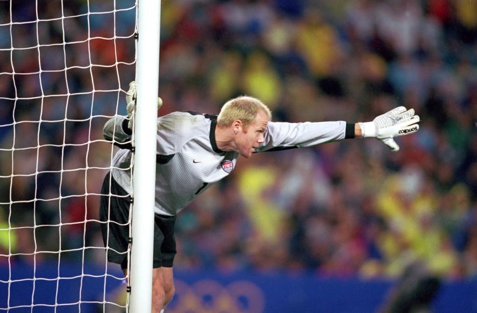 brad friedel in goal with white kit and black shorts