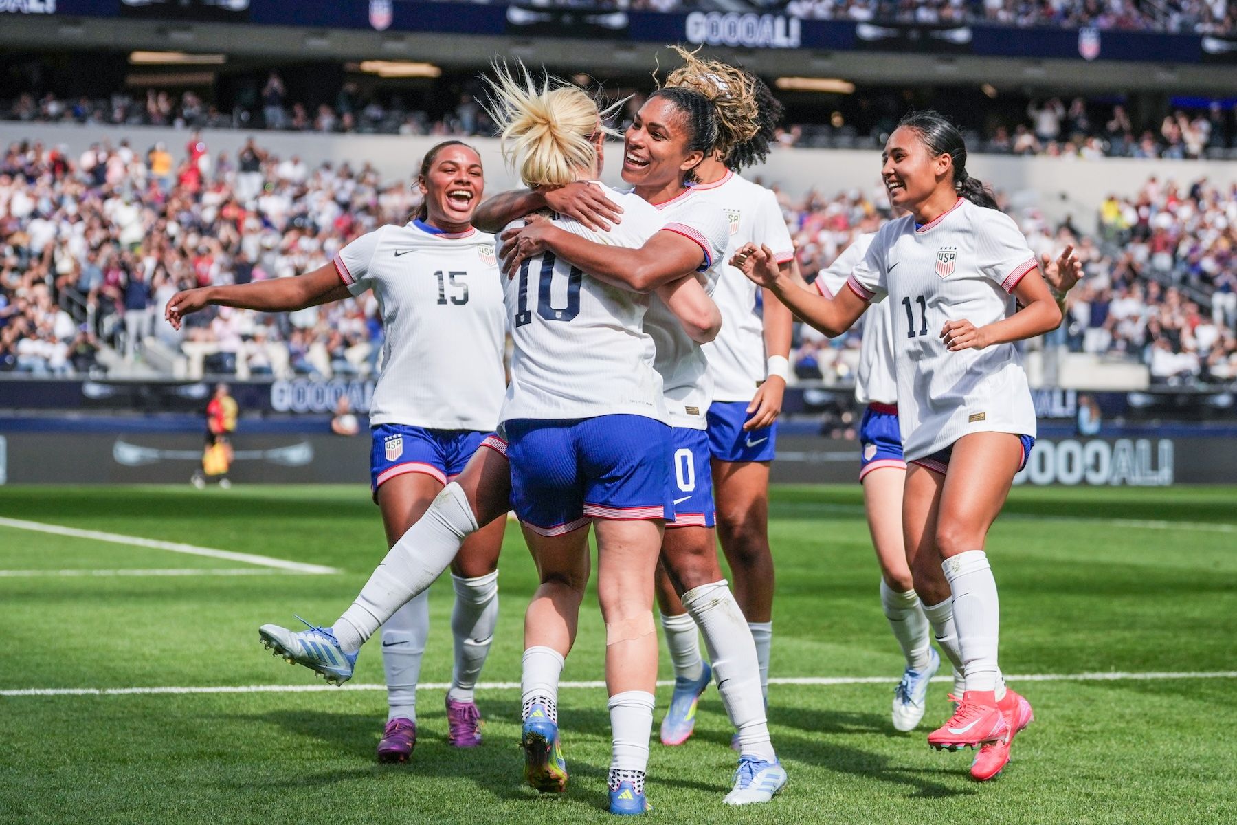 uswnt vs brazil women's national football team lineups.
