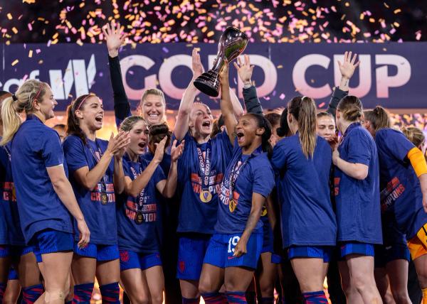 Crystal Dunn at 2024 W Gold Cup