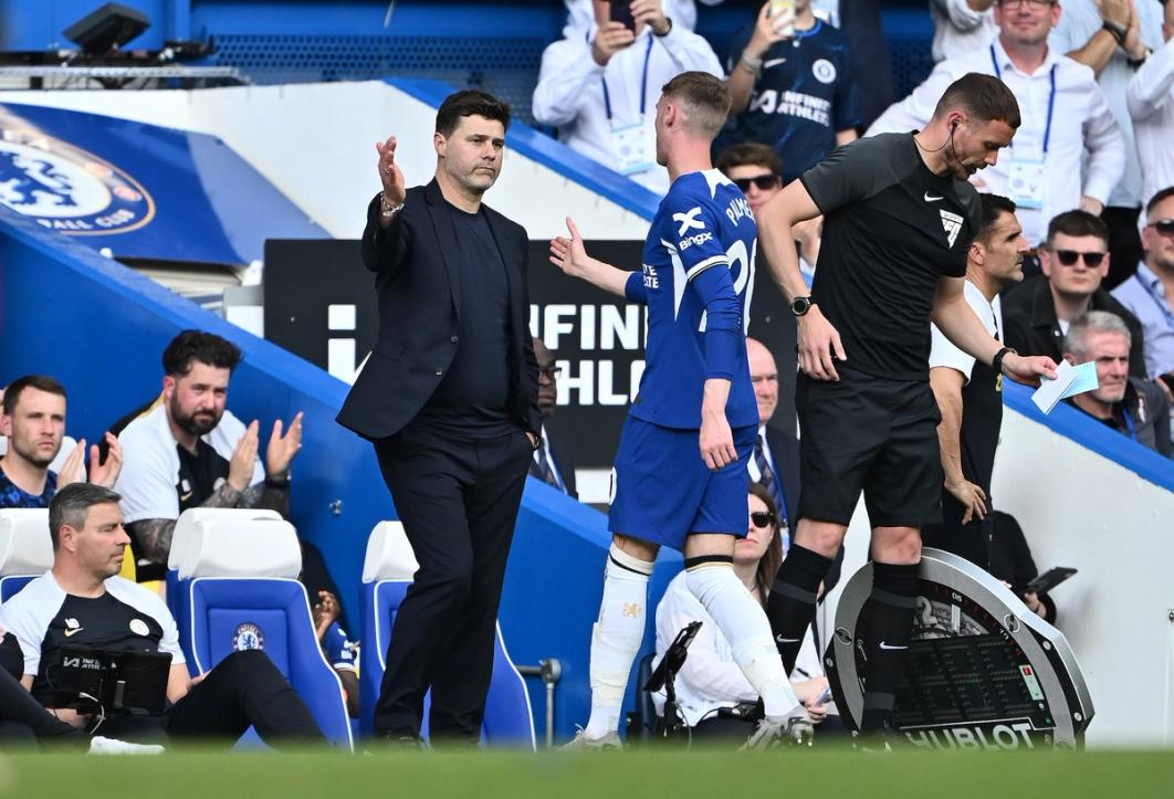 Mauricio Pochettino high fives Cole Palmer during a Chelsea match​​​​‌﻿‍﻿​‍​‍‌‍﻿﻿‌﻿​‍‌‍‍‌‌‍‌﻿‌‍‍‌‌‍﻿‍​‍​‍​﻿‍‍​‍​‍‌﻿​﻿‌‍​‌‌‍﻿‍‌‍‍‌‌﻿‌​‌﻿‍‌​‍﻿‍‌‍‍‌‌‍﻿﻿​‍​‍​‍﻿​​‍​‍‌‍‍​‌﻿​‍‌‍‌‌‌‍‌‍​‍​‍​﻿‍‍​‍​‍‌‍‍​‌﻿‌​‌﻿‌​‌﻿​​‌﻿​﻿​﻿‍‍​‍﻿﻿​‍﻿﻿‌﻿‌‌‌﻿​﻿‌﻿​﻿‌‍‌‍​‍﻿‍‌﻿​﻿‌‍​‌‌‍﻿‍‌‍‍‌‌﻿‌​‌﻿‍‌​‍﻿‍‌﻿​﻿‌﻿‌​‌﻿‌‌‌‍‌​‌‍‍‌‌‍﻿﻿​‍﻿﻿‌‍‍‌‌‍﻿‍‌﻿‌​‌‍‌‌‌‍﻿‍‌﻿‌​​‍﻿﻿‌‍‌‌‌‍‌​‌‍‍‌‌﻿‌​​‍﻿﻿‌‍﻿‌‌‍﻿﻿‌‍‌​‌‍‌‌​﻿﻿‌‌﻿​​‌﻿​‍‌‍‌‌‌﻿​﻿‌‍‌‌‌‍﻿‍‌﻿‌​‌‍​‌‌﻿‌​‌‍‍‌‌‍﻿﻿‌‍﻿‍​﻿‍﻿‌‍‍‌‌‍‌​​﻿﻿‌‌‍​﻿​﻿​﻿‌‍‌‌‌‍‌‌​﻿​‍‌‍​‍​﻿‌﻿​﻿‌‍​‍﻿‌​﻿​‌​﻿‌﻿​﻿‍​​﻿​‍​‍﻿‌​﻿‌​​﻿​‍‌‍​‍‌‍‌‍​‍﻿‌​﻿‍‌​﻿​﻿​﻿‍‌​﻿‌‌​‍﻿‌‌‍​‍​﻿​‌​﻿‌‌​﻿‌﻿‌‍​‍​﻿​﻿‌‍​‍‌‍‌‌‌‍​‍​﻿‌‍​﻿‌﻿‌‍‌‌​﻿‍﻿‌﻿‌​‌﻿‍‌‌﻿​​‌‍‌‌​﻿﻿‌‌﻿​﻿‌﻿‌​‌‍﻿﻿‌﻿​‍‌﻿‍‌​﻿‍﻿‌﻿​​‌‍​‌‌﻿‌​‌‍‍​​﻿﻿‌‌‍​﻿‌‍﻿﻿‌‍﻿‍‌﻿‌​‌‍‌‌‌‍﻿‍‌﻿‌​​‍‌‌​﻿‌‌‌​​‍‌‌﻿﻿‌‍‍﻿‌‍‌‌‌﻿‍‌​‍‌‌​﻿​﻿‌​‌​​‍‌‌​﻿​﻿‌​‌​​‍‌‌​﻿​‍​﻿​‍‌‍​‌​﻿​﻿​﻿​‍‌‍‌​​﻿‍​​﻿​﻿​﻿​‍‌‍‌‍‌‍​‌​﻿‍​​﻿‍‌​﻿​﻿​‍‌‌​﻿​‍​﻿​‍​‍‌‌​﻿‌‌‌​‌​​‍﻿‍‌‍‍‌‌‍﻿‌‌‍​‌‌‍‌﻿‌‍‌‌​‍﻿‍‌‍​‌‌‍﻿​‌﻿‌​​﻿﻿﻿‌‍​‍‌‍​‌‌﻿​﻿‌‍‌‌‌‌‌‌‌﻿​‍‌‍﻿​​﻿﻿‌‌‍‍​‌﻿‌​‌﻿‌​‌﻿​​‌﻿​﻿​‍‌‌​﻿​﻿‌​​‌​‍‌‌​﻿​‍‌​‌‍​‍‌‌​﻿​‍‌​‌‍‌﻿‌‌‌﻿​﻿‌﻿​﻿‌‍‌‍​‍﻿‍‌﻿​﻿‌‍​‌‌‍﻿‍‌‍‍‌‌﻿‌​‌﻿‍‌​‍﻿‍‌﻿​﻿‌﻿‌​‌﻿‌‌‌‍‌​‌‍‍‌‌‍﻿﻿​‍‌‍‌‍‍‌‌‍‌​​﻿﻿‌‌‍​﻿​﻿​﻿‌‍‌‌‌‍‌‌​﻿​‍‌‍​‍​﻿‌﻿​﻿‌‍​‍﻿‌​﻿​‌​﻿‌﻿​﻿‍​​﻿​‍​‍﻿‌​﻿‌​​﻿​‍‌‍​‍‌‍‌‍​‍﻿‌​﻿‍‌​﻿​﻿​﻿‍‌​﻿‌‌​‍﻿‌‌‍​‍​﻿​‌​﻿‌‌​﻿‌﻿‌‍​‍​﻿​﻿‌‍​‍‌‍‌‌‌‍​‍​﻿‌‍​﻿‌﻿‌‍‌‌​‍‌‍‌﻿‌​‌﻿‍‌‌﻿​​‌‍‌‌​﻿﻿‌‌﻿​﻿‌﻿‌​‌‍﻿﻿‌﻿​‍‌﻿‍‌​‍‌‍‌﻿​​‌‍​‌‌﻿‌​‌‍‍​​﻿﻿‌‌‍​﻿‌‍﻿﻿‌‍﻿‍‌﻿‌​‌‍‌‌‌‍﻿‍‌﻿‌​​‍‌‌​﻿‌‌‌​​‍‌‌﻿﻿‌‍‍﻿‌‍‌‌‌﻿‍‌​‍‌‌​﻿​﻿‌​‌​​‍‌‌​﻿​﻿‌​‌​​‍‌‌​﻿​‍​﻿​‍‌‍​‌​﻿​﻿​﻿​‍‌‍‌​​﻿‍​​﻿​﻿​﻿​‍‌‍‌‍‌‍​‌​﻿‍​​﻿‍‌​﻿​﻿​‍‌‌​﻿​‍​﻿​‍​‍‌‌​﻿‌‌‌​‌​​‍﻿‍‌‍‍‌‌‍﻿‌‌‍​‌‌‍‌﻿‌‍‌‌​‍﻿‍‌‍​‌‌‍﻿​‌﻿‌​​‍​‍‌﻿﻿‌