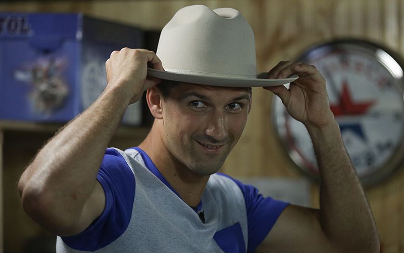 BTC Eric Lichaj Buys a Cowboy Hat in Nashville