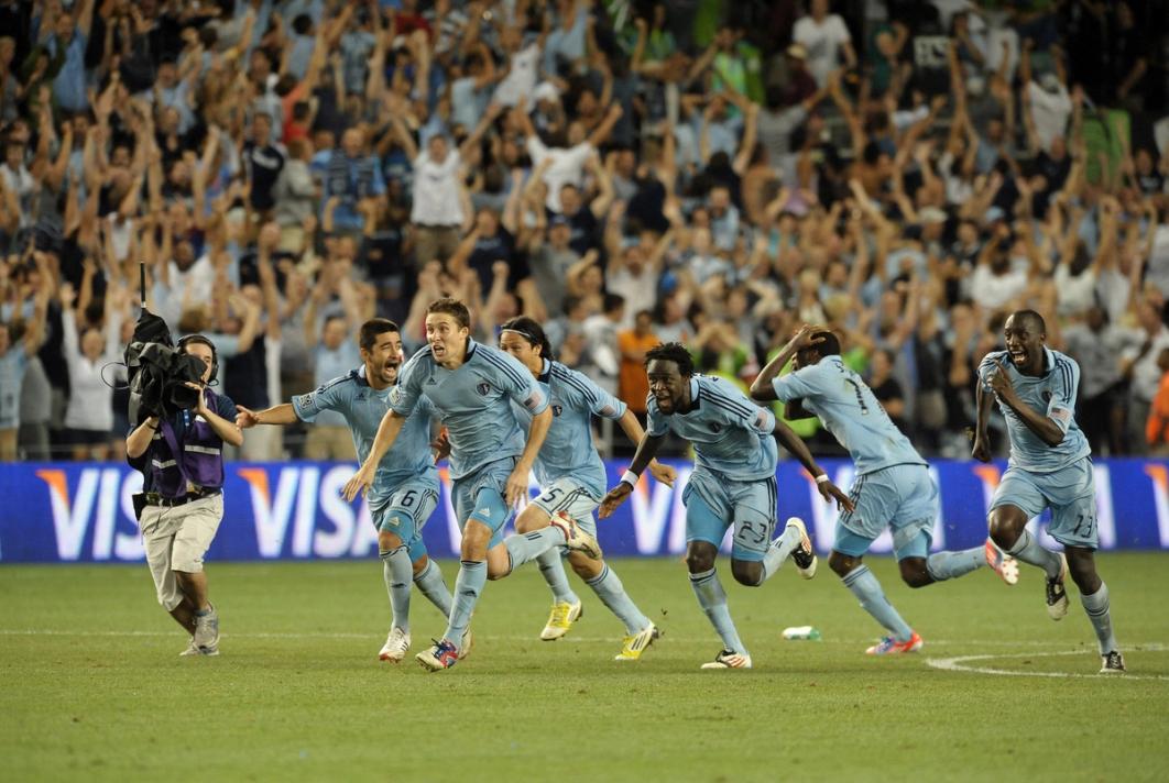 Sporting Kansas City players celebrate after the shootout win in the 2012 Final 