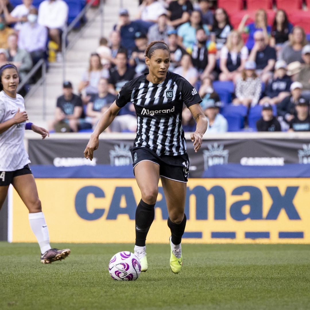 Uswnt Rewind Lyon Wins League Gotham Move To Top Of Nwsl Table