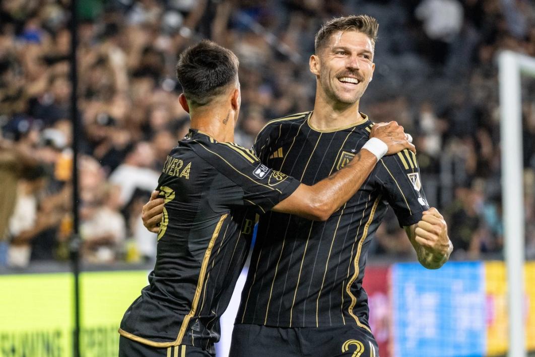 Ryan Hollingshead celebrates with a LAFC teammate on the field during a match​​​​‌﻿‍﻿​‍​‍‌‍﻿﻿‌﻿​‍‌‍‍‌‌‍‌﻿‌‍‍‌‌‍﻿‍​‍​‍​﻿‍‍​‍​‍‌﻿​﻿‌‍​‌‌‍﻿‍‌‍‍‌‌﻿‌​‌﻿‍‌​‍﻿‍‌‍‍‌‌‍﻿﻿​‍​‍​‍﻿​​‍​‍‌‍‍​‌﻿​‍‌‍‌‌‌‍‌‍​‍​‍​﻿‍‍​‍​‍‌‍‍​‌﻿‌​‌﻿‌​‌﻿​​‌﻿​﻿​﻿‍‍​‍﻿﻿​‍﻿﻿‌﻿‌‌‌﻿​﻿‌﻿​﻿‌‍‌‍​‍﻿‍‌﻿​﻿‌‍​‌‌‍﻿‍‌‍‍‌‌﻿‌​‌﻿‍‌​‍﻿‍‌﻿​﻿‌﻿‌​‌﻿‌‌‌‍‌​‌‍‍‌‌‍﻿﻿​‍﻿﻿‌‍‍‌‌‍﻿‍‌﻿‌​‌‍‌‌‌‍﻿‍‌﻿‌​​‍﻿﻿‌‍‌‌‌‍‌​‌‍‍‌‌﻿‌​​‍﻿﻿‌‍﻿‌‌‍﻿﻿‌‍‌​‌‍‌‌​﻿﻿‌‌﻿​​‌﻿​‍‌‍‌‌‌﻿​﻿‌‍‌‌‌‍﻿‍‌﻿‌​‌‍​‌‌﻿‌​‌‍‍‌‌‍﻿﻿‌‍﻿‍​﻿‍﻿‌‍‍‌‌‍‌​​﻿﻿‌​﻿‌﻿​﻿‌‍​﻿‌‍‌‍​﻿​﻿​﻿​﻿‍​​﻿‍‌​﻿​﻿​‍﻿‌​﻿​‌‌‍​‍​﻿‌‌‌‍​‌​‍﻿‌​﻿‌​​﻿‌‌​﻿​‍‌‍‌‍​‍﻿‌‌‍​‍‌‍​﻿​﻿‍​​﻿​‍​‍﻿‌​﻿‌​​﻿‌‌‌‍‌​‌‍‌‍​﻿‌​​﻿​﻿‌‍​‌​﻿‌​​﻿‌​‌‍‌​​﻿‍‌​﻿‌﻿​﻿‍﻿‌﻿‌​‌﻿‍‌‌﻿​​‌‍‌‌​﻿﻿‌‌﻿​﻿‌﻿‌​‌‍﻿﻿‌﻿​‍‌﻿‍‌​﻿‍﻿‌﻿​​‌‍​‌‌﻿‌​‌‍‍​​﻿﻿‌‌‍​﻿‌‍﻿﻿‌‍﻿‍‌﻿‌​‌‍‌‌‌‍﻿‍‌﻿‌​​‍‌‌​﻿‌‌‌​​‍‌‌﻿﻿‌‍‍﻿‌‍‌‌‌﻿‍‌​‍‌‌​﻿​﻿‌​‌​​‍‌‌​﻿​﻿‌​‌​​‍‌‌​﻿​‍​﻿​‍‌‍‌‌​﻿​﻿‌‍‌​​﻿‌​​﻿​﻿​﻿‌﻿‌‍‌‍​﻿​‍​﻿​​‌‍‌​‌‍‌‌‌‍‌​​‍‌‌​﻿​‍​﻿​‍​‍‌‌​﻿‌‌‌​‌​​‍﻿‍‌‍‍‌‌‍﻿‌‌‍​‌‌‍‌﻿‌‍‌‌‌​‌​‌‍‌‌‌﻿​﻿‌‍‍﻿‌﻿‌​‌‍﻿﻿‌﻿​​​‍﻿‍‌‍​‌‌‍﻿​‌﻿‌​​﻿﻿﻿‌‍​‍‌‍​‌‌﻿​﻿‌‍‌‌‌‌‌‌‌﻿​‍‌‍﻿​​﻿﻿‌‌‍‍​‌﻿‌​‌﻿‌​‌﻿​​‌﻿​﻿​‍‌‌​﻿​﻿‌​​‌​‍‌‌​﻿​‍‌​‌‍​‍‌‌​﻿​‍‌​‌‍‌﻿‌‌‌﻿​﻿‌﻿​﻿‌‍‌‍​‍﻿‍‌﻿​﻿‌‍​‌‌‍﻿‍‌‍‍‌‌﻿‌​‌﻿‍‌​‍﻿‍‌﻿​﻿‌﻿‌​‌﻿‌‌‌‍‌​‌‍‍‌‌‍﻿﻿​‍‌‍‌‍‍‌‌‍‌​​﻿﻿‌​﻿‌﻿​﻿‌‍​﻿‌‍‌‍​﻿​﻿​﻿​﻿‍​​﻿‍‌​﻿​﻿​‍﻿‌​﻿​‌‌‍​‍​﻿‌‌‌‍​‌​‍﻿‌​﻿‌​​﻿‌‌​﻿​‍‌‍‌‍​‍﻿‌‌‍​‍‌‍​﻿​﻿‍​​﻿​‍​‍﻿‌​﻿‌​​﻿‌‌‌‍‌​‌‍‌‍​﻿‌​​﻿​﻿‌‍​‌​﻿‌​​﻿‌​‌‍‌​​﻿‍‌​﻿‌﻿​‍‌‍‌﻿‌​‌﻿‍‌‌﻿​​‌‍‌‌​﻿﻿‌‌﻿​﻿‌﻿‌​‌‍﻿﻿‌﻿​‍‌﻿‍‌​‍‌‍‌﻿​​‌‍​‌‌﻿‌​‌‍‍​​﻿﻿‌‌‍​﻿‌‍﻿﻿‌‍﻿‍‌﻿‌​‌‍‌‌‌‍﻿‍‌﻿‌​​‍‌‌​﻿‌‌‌​​‍‌‌﻿﻿‌‍‍﻿‌‍‌‌‌﻿‍‌​‍‌‌​﻿​﻿‌​‌​​‍‌‌​﻿​﻿‌​‌​​‍‌‌​﻿​‍​﻿​‍‌‍‌‌​﻿​﻿‌‍‌​​﻿‌​​﻿​﻿​﻿‌﻿‌‍‌‍​﻿​‍​﻿​​‌‍‌​‌‍‌‌‌‍‌​​‍‌‌​﻿​‍​﻿​‍​‍‌‌​﻿‌‌‌​‌​​‍﻿‍‌‍‍‌‌‍﻿‌‌‍​‌‌‍‌﻿‌‍‌‌‌​‌​‌‍‌‌‌﻿​﻿‌‍‍﻿‌﻿‌​‌‍﻿﻿‌﻿​​​‍﻿‍‌‍​‌‌‍﻿​‌﻿‌​​‍​‍‌﻿﻿‌