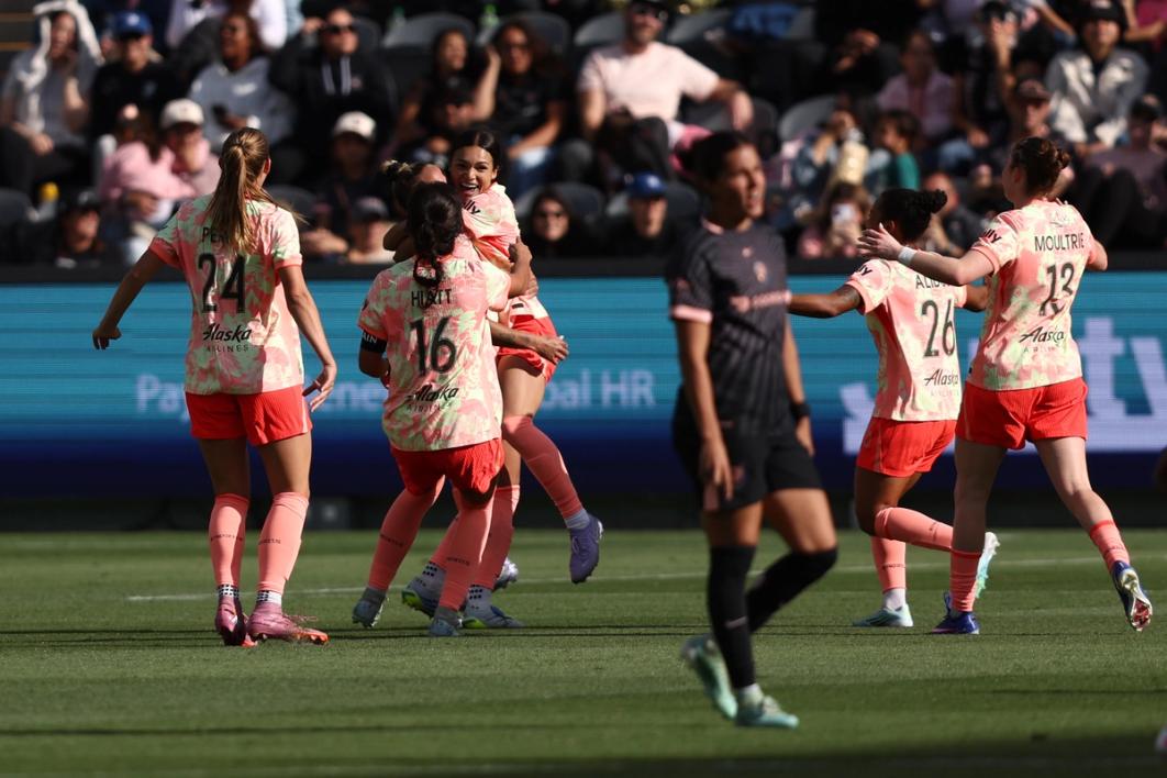 USWNT Rewind: Four Players Score First Goals of NWSL Season; Emily Fox, Arsenal Take Leg 1 of UEFA Women's Champions League Semifinal