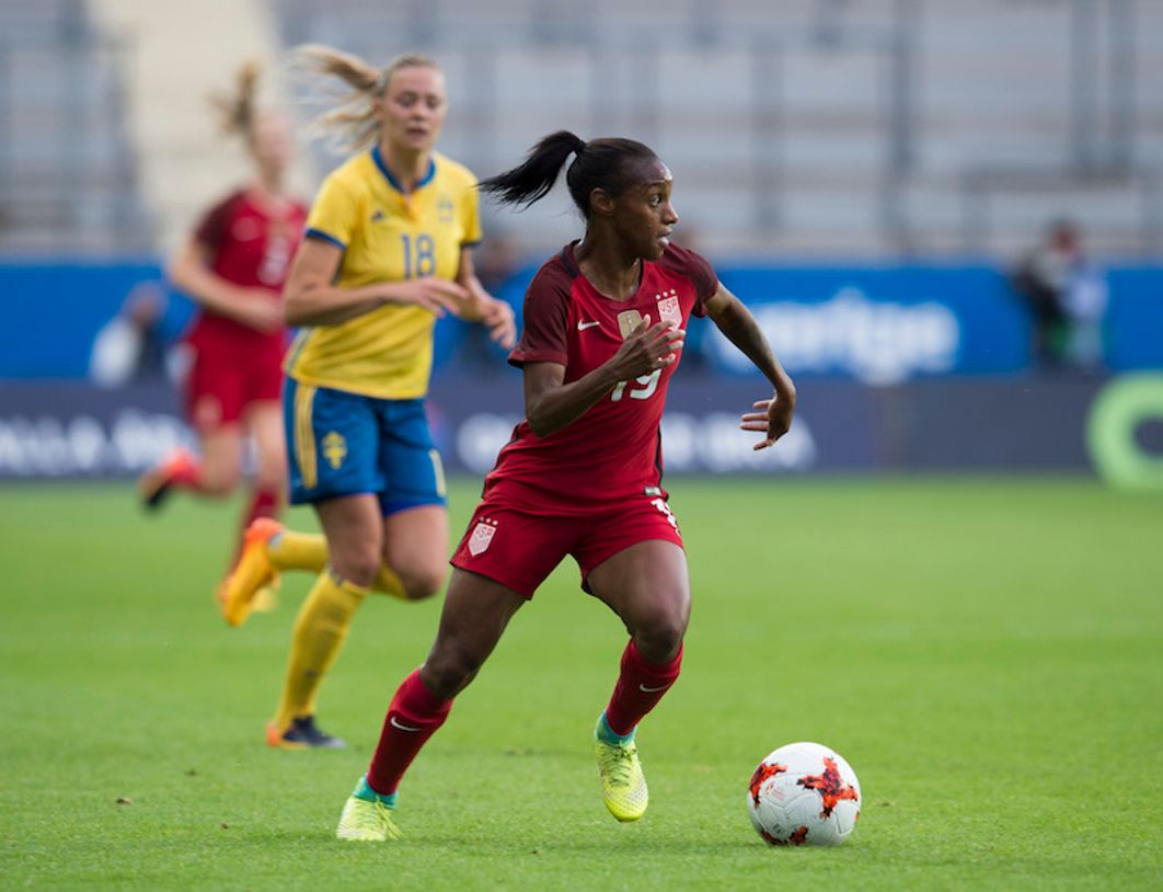 WNT - Crystal Dunn