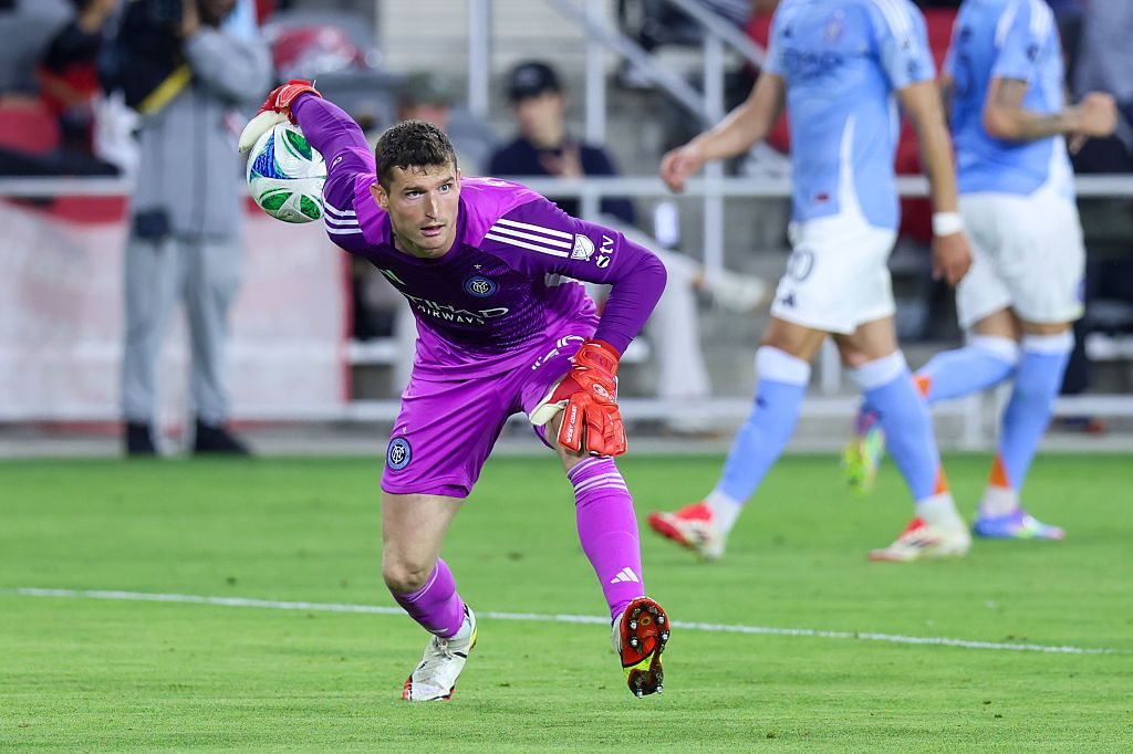 Matt Freese passing ball