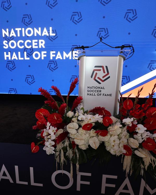 Ceremony Stand