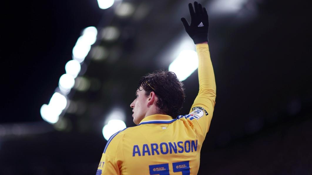 Brenden Aaronson prepares to take a free kick for Leeds United