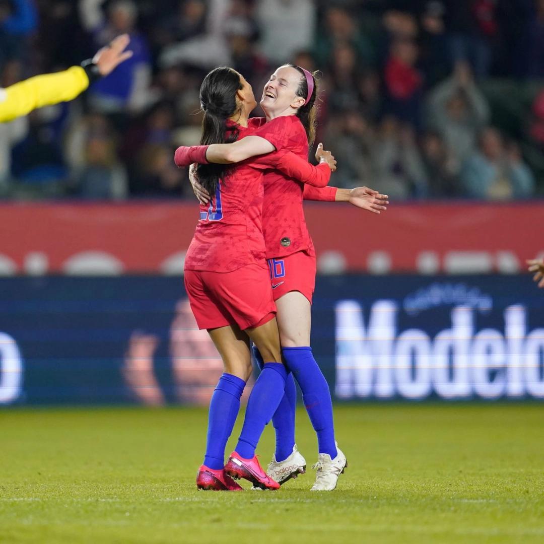 USWNT Rewind: NWSL Fall Series Enters Homestretch, European Play Heats Up 