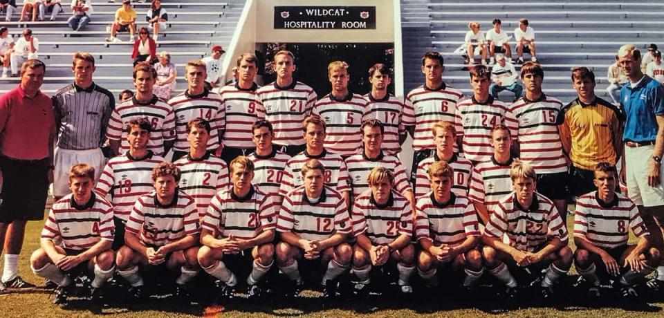Rob Ukrop (No6 – Top Row) with his 1992 Davidson College NCAA Final Four team