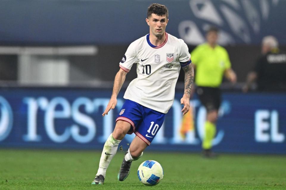 Christian Pulisic dribbles with the ball during the 2024 Concacaf Nations League Final
