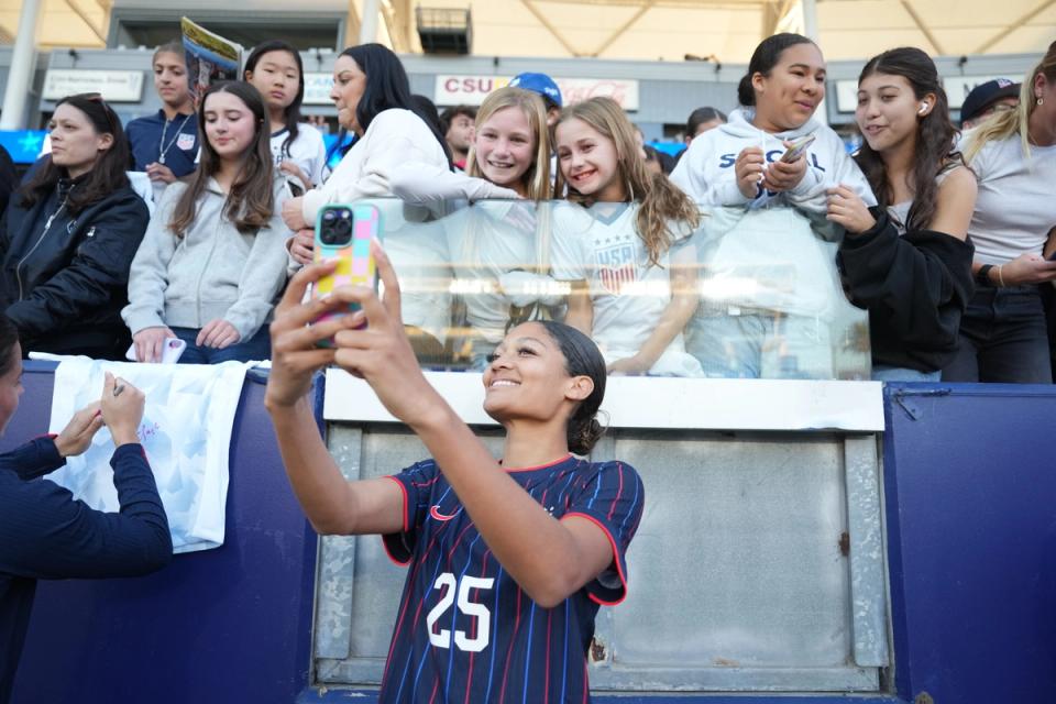 Reilyn Turner meets fans after the match at Dignity Health Sports Park in Carson, Calif.