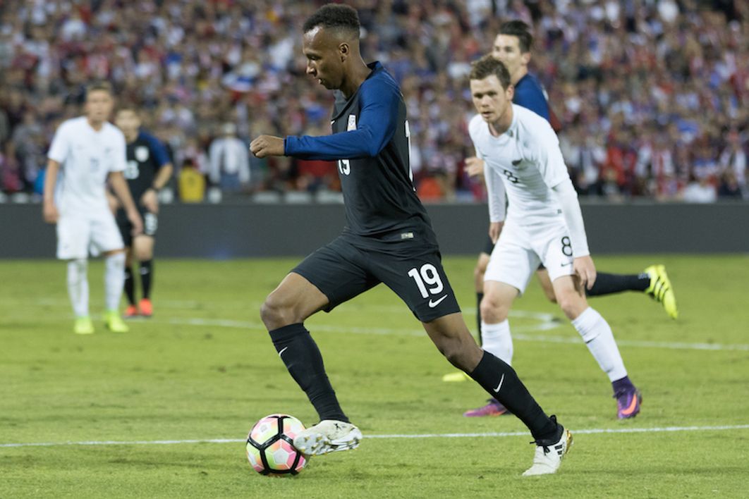 MNT - Julian Green