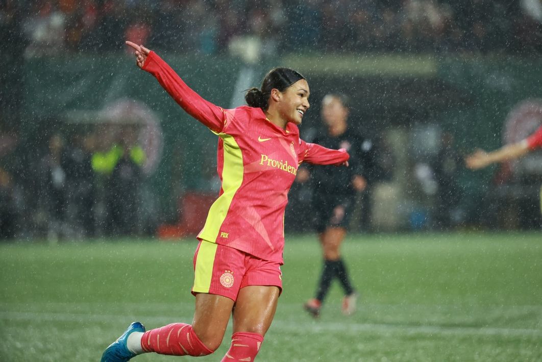 Sophia Smith celebrates on the field for the Portland Thorns​​​​‌﻿‍﻿​‍​‍‌‍﻿﻿‌﻿​‍‌‍‍‌‌‍‌﻿‌‍‍‌‌‍﻿‍​‍​‍​﻿‍‍​‍​‍‌﻿​﻿‌‍​‌‌‍﻿‍‌‍‍‌‌﻿‌​‌﻿‍‌​‍﻿‍‌‍‍‌‌‍﻿﻿​‍​‍​‍﻿​​‍​‍‌‍‍​‌﻿​‍‌‍‌‌‌‍‌‍​‍​‍​﻿‍‍​‍​‍‌‍‍​‌﻿‌​‌﻿‌​‌﻿​​‌﻿​﻿​﻿‍‍​‍﻿﻿​‍﻿﻿‌﻿‌‌‌﻿​﻿‌﻿​﻿‌‍‌‍​‍﻿‍‌﻿​﻿‌‍​‌‌‍﻿‍‌‍‍‌‌﻿‌​‌﻿‍‌​‍﻿‍‌﻿​﻿‌﻿‌​‌﻿‌‌‌‍‌​‌‍‍‌‌‍﻿﻿​‍﻿﻿‌‍‍‌‌‍﻿‍‌﻿‌​‌‍‌‌‌‍﻿‍‌﻿‌​​‍﻿﻿‌‍‌‌‌‍‌​‌‍‍‌‌﻿‌​​‍﻿﻿‌‍﻿‌‌‍﻿﻿‌‍‌​‌‍‌‌​﻿﻿‌‌﻿​​‌﻿​‍‌‍‌‌‌﻿​﻿‌‍‌‌‌‍﻿‍‌﻿‌​‌‍​‌‌﻿‌​‌‍‍‌‌‍﻿﻿‌‍﻿‍​﻿‍﻿‌‍‍‌‌‍‌​​﻿﻿‌‌‍​‌‌‍‌​​﻿‌​‌‍‌​‌‍‌‌‌‍‌‍​﻿‌‌​﻿‌‌​‍﻿‌​﻿​﻿​﻿‌‌​﻿‌​‌‍​‌​‍﻿‌​﻿‌​‌‍​﻿​﻿‌​​﻿‌﻿​‍﻿‌‌‍​‌‌‍​‌​﻿‌﻿​﻿‍‌​‍﻿‌​﻿‌‌‌‍​﻿​﻿‌‌​﻿​‌​﻿‍​​﻿​​​﻿​﻿​﻿‍​‌‍‌‍​﻿​​​﻿‍​​﻿‍‌​﻿‍﻿‌﻿‌​‌﻿‍‌‌﻿​​‌‍‌‌​﻿﻿‌‌﻿​﻿‌﻿‌​‌‍﻿﻿‌﻿​‍‌﻿‍‌​﻿‍﻿‌﻿​​‌‍​‌‌﻿‌​‌‍‍​​﻿﻿‌‌‍​﻿‌‍﻿﻿‌‍﻿‍‌﻿‌​‌‍‌‌‌‍﻿‍‌﻿‌​​‍‌‌​﻿‌‌‌​​‍‌‌﻿﻿‌‍‍﻿‌‍‌‌‌﻿‍‌​‍‌‌​﻿​﻿‌​‌​​‍‌‌​﻿​﻿‌​‌​​‍‌‌​﻿​‍​﻿​‍‌‍‌‍​﻿‌‍‌‍‌​‌‍​‌​﻿‌‍​﻿‍​​﻿‌​‌‍‌‌‌‍‌‌​﻿‌‍‌‍‌‌​﻿​‌​‍‌‌​﻿​‍​﻿​‍​‍‌‌​﻿‌‌‌​‌​​‍﻿‍‌‍‍‌‌‍﻿‌‌‍​‌‌‍‌﻿‌‍‌‌‌​‌​‌‍‌‌‌﻿​﻿‌‍‍﻿‌﻿‌​‌‍﻿﻿‌﻿​​​‍﻿‍‌‍​‌‌‍﻿​‌﻿‌​​﻿﻿﻿‌‍​‍‌‍​‌‌﻿​﻿‌‍‌‌‌‌‌‌‌﻿​‍‌‍﻿​​﻿﻿‌‌‍‍​‌﻿‌​‌﻿‌​‌﻿​​‌﻿​﻿​‍‌‌​﻿​﻿‌​​‌​‍‌‌​﻿​‍‌​‌‍​‍‌‌​﻿​‍‌​‌‍‌﻿‌‌‌﻿​﻿‌﻿​﻿‌‍‌‍​‍﻿‍‌﻿​﻿‌‍​‌‌‍﻿‍‌‍‍‌‌﻿‌​‌﻿‍‌​‍﻿‍‌﻿​﻿‌﻿‌​‌﻿‌‌‌‍‌​‌‍‍‌‌‍﻿﻿​‍‌‍‌‍‍‌‌‍‌​​﻿﻿‌‌‍​‌‌‍‌​​﻿‌​‌‍‌​‌‍‌‌‌‍‌‍​﻿‌‌​﻿‌‌​‍﻿‌​﻿​﻿​﻿‌‌​﻿‌​‌‍​‌​‍﻿‌​﻿‌​‌‍​﻿​﻿‌​​﻿‌﻿​‍﻿‌‌‍​‌‌‍​‌​﻿‌﻿​﻿‍‌​‍﻿‌​﻿‌‌‌‍​﻿​﻿‌‌​﻿​‌​﻿‍​​﻿​​​﻿​﻿​﻿‍​‌‍‌‍​﻿​​​﻿‍​​﻿‍‌​‍‌‍‌﻿‌​‌﻿‍‌‌﻿​​‌‍‌‌​﻿﻿‌‌﻿​﻿‌﻿‌​‌‍﻿﻿‌﻿​‍‌﻿‍‌​‍‌‍‌﻿​​‌‍​‌‌﻿‌​‌‍‍​​﻿﻿‌‌‍​﻿‌‍﻿﻿‌‍﻿‍‌﻿‌​‌‍‌‌‌‍﻿‍‌﻿‌​​‍‌‌​﻿‌‌‌​​‍‌‌﻿﻿‌‍‍﻿‌‍‌‌‌﻿‍‌​‍‌‌​﻿​﻿‌​‌​​‍‌‌​﻿​﻿‌​‌​​‍‌‌​﻿​‍​﻿​‍‌‍‌‍​﻿‌‍‌‍‌​‌‍​‌​﻿‌‍​﻿‍​​﻿‌​‌‍‌‌‌‍‌‌​﻿‌‍‌‍‌‌​﻿​‌​‍‌‌​﻿​‍​﻿​‍​‍‌‌​﻿‌‌‌​‌​​‍﻿‍‌‍‍‌‌‍﻿‌‌‍​‌‌‍‌﻿‌‍‌‌‌​‌​‌‍‌‌‌﻿​﻿‌‍‍﻿‌﻿‌​‌‍﻿﻿‌﻿​​​‍﻿‍‌‍​‌‌‍﻿​‌﻿‌​​‍​‍‌﻿﻿‌