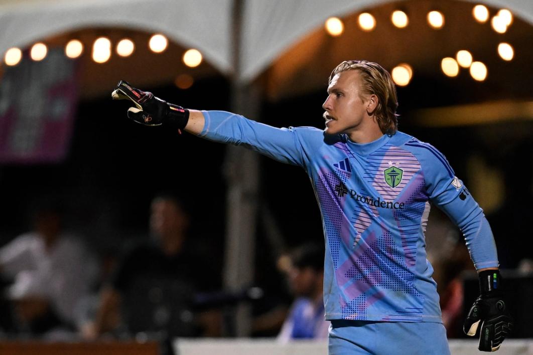 Sounders goalkeeper Andrew Thomas in a blue kit points his hand out during a match​​​​‌﻿‍﻿​‍​‍‌‍﻿﻿‌﻿​‍‌‍‍‌‌‍‌﻿‌‍‍‌‌‍﻿‍​‍​‍​﻿‍‍​‍​‍‌﻿​﻿‌‍​‌‌‍﻿‍‌‍‍‌‌﻿‌​‌﻿‍‌​‍﻿‍‌‍‍‌‌‍﻿﻿​‍​‍​‍﻿​​‍​‍‌‍‍​‌﻿​‍‌‍‌‌‌‍‌‍​‍​‍​﻿‍‍​‍​‍‌‍‍​‌﻿‌​‌﻿‌​‌﻿​​‌﻿​﻿​﻿‍‍​‍﻿﻿​‍﻿﻿‌﻿‌‌‌﻿​﻿‌﻿​﻿‌‍‌‍​‍﻿‍‌﻿​﻿‌‍​‌‌‍﻿‍‌‍‍‌‌﻿‌​‌﻿‍‌​‍﻿‍‌﻿​﻿‌﻿‌​‌﻿‌‌‌‍‌​‌‍‍‌‌‍﻿﻿​‍﻿﻿‌‍‍‌‌‍﻿‍‌﻿‌​‌‍‌‌‌‍﻿‍‌﻿‌​​‍﻿﻿‌‍‌‌‌‍‌​‌‍‍‌‌﻿‌​​‍﻿﻿‌‍﻿‌‌‍﻿﻿‌‍‌​‌‍‌‌​﻿﻿‌‌﻿​​‌﻿​‍‌‍‌‌‌﻿​﻿‌‍‌‌‌‍﻿‍‌﻿‌​‌‍​‌‌﻿‌​‌‍‍‌‌‍﻿﻿‌‍﻿‍​﻿‍﻿‌‍‍‌‌‍‌​​﻿﻿‌​﻿‌‌​﻿‌‍‌‍‌​‌‍​﻿‌‍‌​​﻿‍‌​﻿‌‌​﻿​​​‍﻿‌‌‍​‍‌‍​‍​﻿​‌​﻿​‌​‍﻿‌​﻿‌​​﻿​﻿​﻿‌﻿‌‍‌‍​‍﻿‌‌‍​‍​﻿‌‌​﻿​​​﻿​﻿​‍﻿‌‌‍​‌‌‍‌‌​﻿​‌​﻿​‍​﻿​﻿​﻿​​​﻿​​​﻿‍​‌‍​﻿‌‍‌‌​﻿‍​​﻿‍‌​﻿‍﻿‌﻿‌​‌﻿‍‌‌﻿​​‌‍‌‌​﻿﻿‌‌﻿​﻿‌﻿‌​‌‍﻿﻿‌﻿​‍‌﻿‍‌​﻿‍﻿‌﻿​​‌‍​‌‌﻿‌​‌‍‍​​﻿﻿‌‌‍​﻿‌‍﻿﻿‌‍﻿‍‌﻿‌​‌‍‌‌‌‍﻿‍‌﻿‌​​‍‌‌​﻿‌‌‌​​‍‌‌﻿﻿‌‍‍﻿‌‍‌‌‌﻿‍‌​‍‌‌​﻿​﻿‌​‌​​‍‌‌​﻿​﻿‌​‌​​‍‌‌​﻿​‍​﻿​‍​﻿​﻿​﻿‍​‌‍‌‍​﻿​﻿‌‍​‍‌‍‌‍​﻿‌​​﻿​‌​﻿‍‌​﻿‍​​﻿‌‌​﻿​‍​‍‌‌​﻿​‍​﻿​‍​‍‌‌​﻿‌‌‌​‌​​‍﻿‍‌‍‍‌‌‍﻿‌‌‍​‌‌‍‌﻿‌‍‌‌‌​‌​‌‍‌‌‌﻿​﻿‌‍‍﻿‌﻿‌​‌‍﻿﻿‌﻿​​​‍﻿‍‌‍​‌‌‍﻿​‌﻿‌​​﻿﻿﻿‌‍​‍‌‍​‌‌﻿​﻿‌‍‌‌‌‌‌‌‌﻿​‍‌‍﻿​​﻿﻿‌‌‍‍​‌﻿‌​‌﻿‌​‌﻿​​‌﻿​﻿​‍‌‌​﻿​﻿‌​​‌​‍‌‌​﻿​‍‌​‌‍​‍‌‌​﻿​‍‌​‌‍‌﻿‌‌‌﻿​﻿‌﻿​﻿‌‍‌‍​‍﻿‍‌﻿​﻿‌‍​‌‌‍﻿‍‌‍‍‌‌﻿‌​‌﻿‍‌​‍﻿‍‌﻿​﻿‌﻿‌​‌﻿‌‌‌‍‌​‌‍‍‌‌‍﻿﻿​‍‌‍‌‍‍‌‌‍‌​​﻿﻿‌​﻿‌‌​﻿‌‍‌‍‌​‌‍​﻿‌‍‌​​﻿‍‌​﻿‌‌​﻿​​​‍﻿‌‌‍​‍‌‍​‍​﻿​‌​﻿​‌​‍﻿‌​﻿‌​​﻿​﻿​﻿‌﻿‌‍‌‍​‍﻿‌‌‍​‍​﻿‌‌​﻿​​​﻿​﻿​‍﻿‌‌‍​‌‌‍‌‌​﻿​‌​﻿​‍​﻿​﻿​﻿​​​﻿​​​﻿‍​‌‍​﻿‌‍‌‌​﻿‍​​﻿‍‌​‍‌‍‌﻿‌​‌﻿‍‌‌﻿​​‌‍‌‌​﻿﻿‌‌﻿​﻿‌﻿‌​‌‍﻿﻿‌﻿​‍‌﻿‍‌​‍‌‍‌﻿​​‌‍​‌‌﻿‌​‌‍‍​​﻿﻿‌‌‍​﻿‌‍﻿﻿‌‍﻿‍‌﻿‌​‌‍‌‌‌‍﻿‍‌﻿‌​​‍‌‌​﻿‌‌‌​​‍‌‌﻿﻿‌‍‍﻿‌‍‌‌‌﻿‍‌​‍‌‌​﻿​﻿‌​‌​​‍‌‌​﻿​﻿‌​‌​​‍‌‌​﻿​‍​﻿​‍​﻿​﻿​﻿‍​‌‍‌‍​﻿​﻿‌‍​‍‌‍‌‍​﻿‌​​﻿​‌​﻿‍‌​﻿‍​​﻿‌‌​﻿​‍​‍‌‌​﻿​‍​﻿​‍​‍‌‌​﻿‌‌‌​‌​​‍﻿‍‌‍‍‌‌‍﻿‌‌‍​‌‌‍‌﻿‌‍‌‌‌​‌​‌‍‌‌‌﻿​﻿‌‍‍﻿‌﻿‌​‌‍﻿﻿‌﻿​​​‍﻿‍‌‍​‌‌‍﻿​‌﻿‌​​‍​‍‌﻿﻿‌