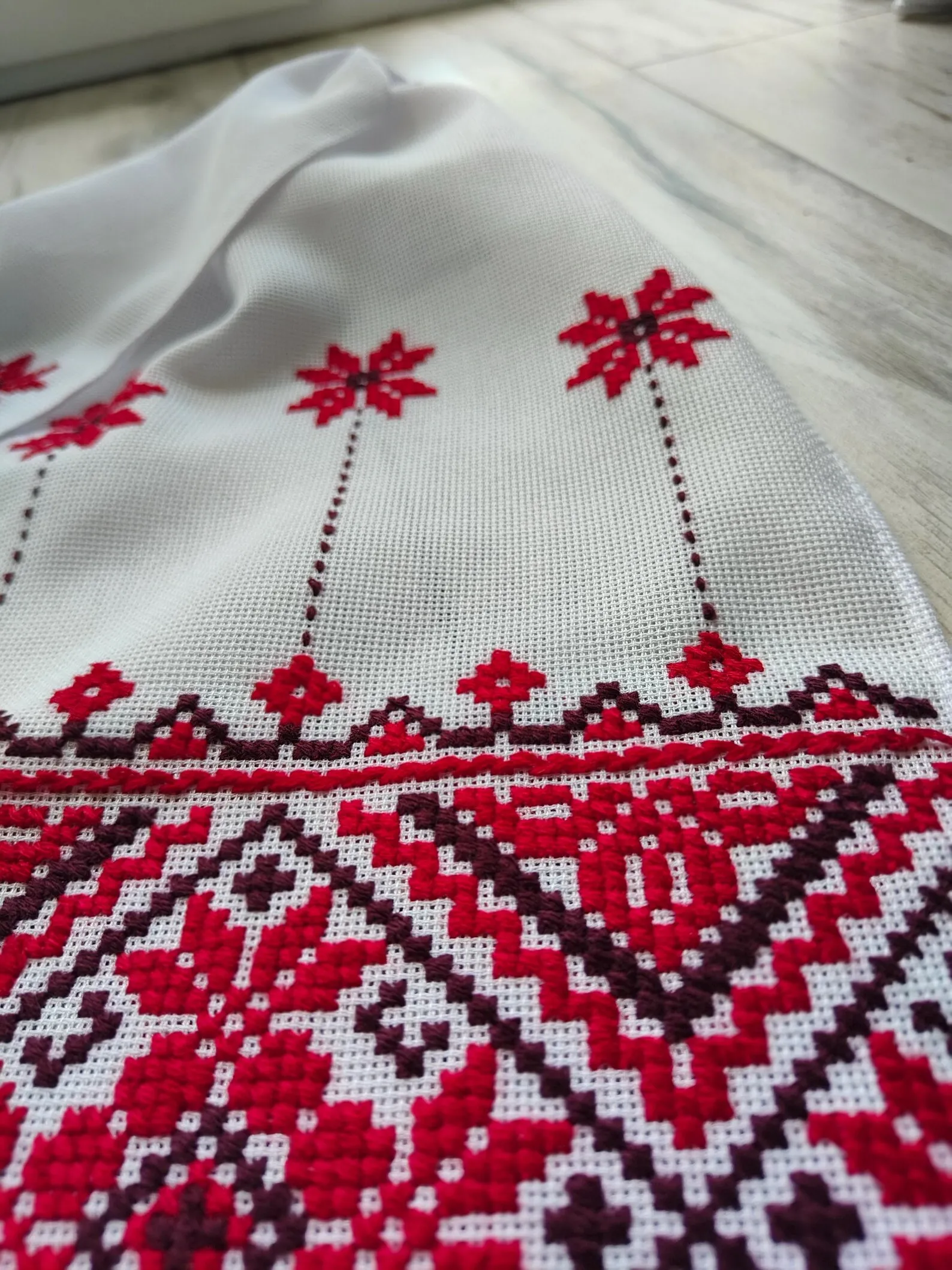 Рушник «Восьмикутна зоря» на білому полотні — фото 5