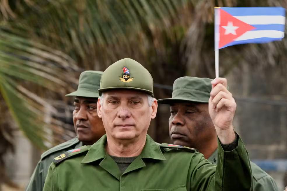 Presidente de Cuba mostra-se soberano perante pressão dos EUA e ameaças de bloqueio energético