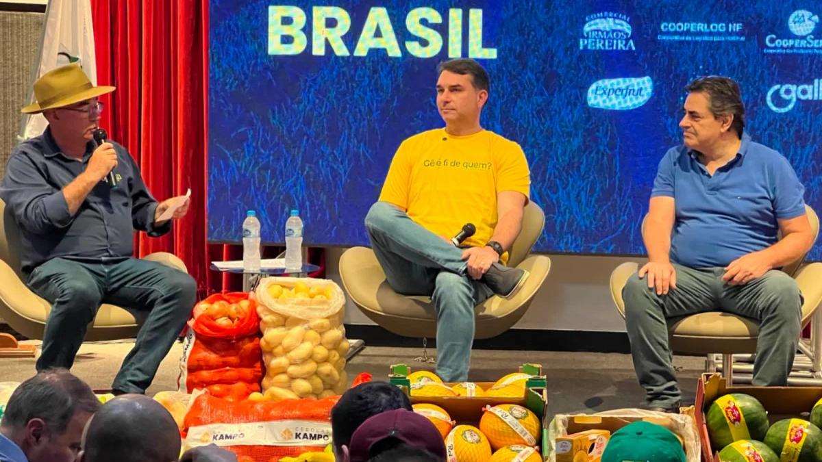 Flávio Bolsonaro acusa Lula pelos seus Erros com USA