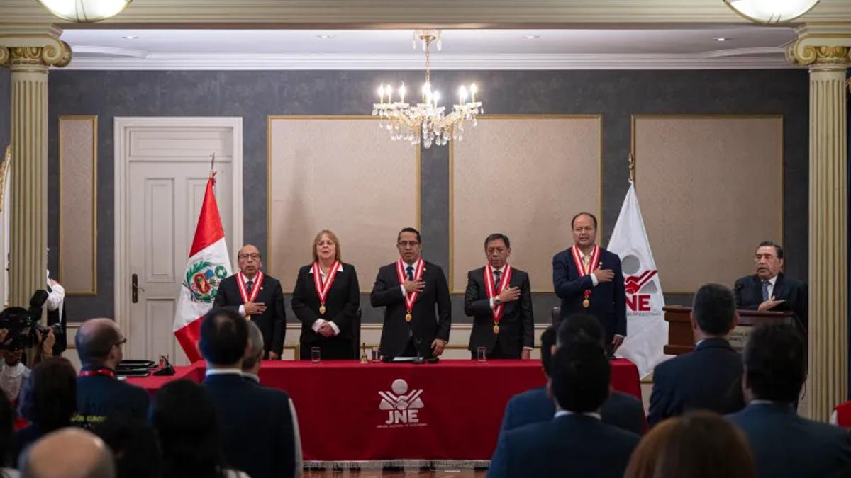 JNE confirma duelo Fujimori x Sánchez: Peru vai ao segundo turno em meio à polarização extrema