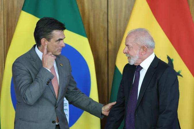 Brasil Lidera Esforço de Ajuda Humanitária à Bolívia em Meio a Crise Política e Desabastecimento Crítico