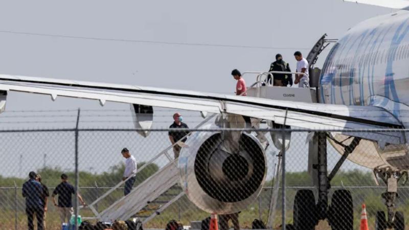 Paraguai Aceita Receber Deportados de "Países Terceiros" dos EUA