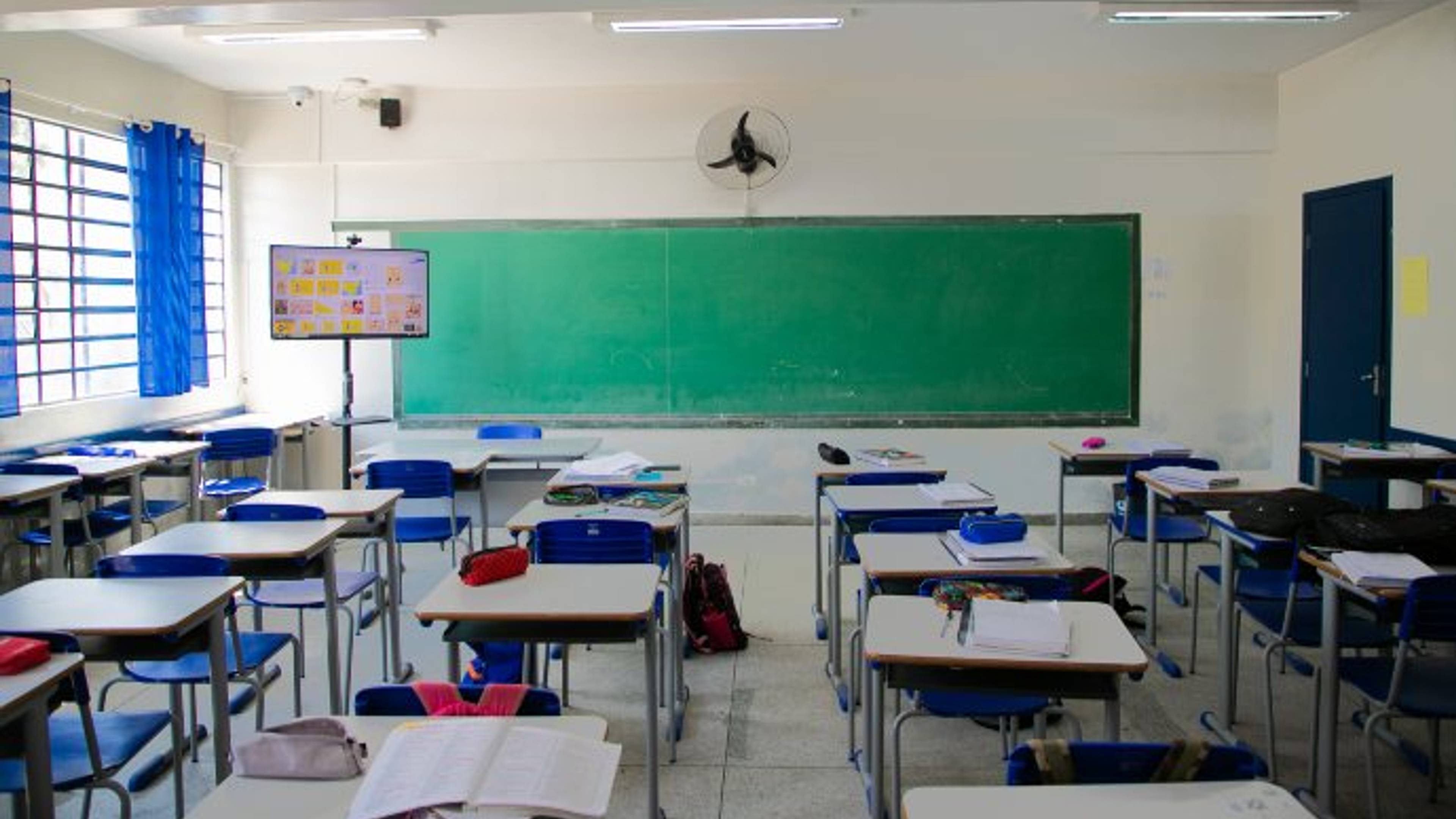 Nova resolução da Seed amplia "acompanhamento" sobre professores e gera preocupação na categoria