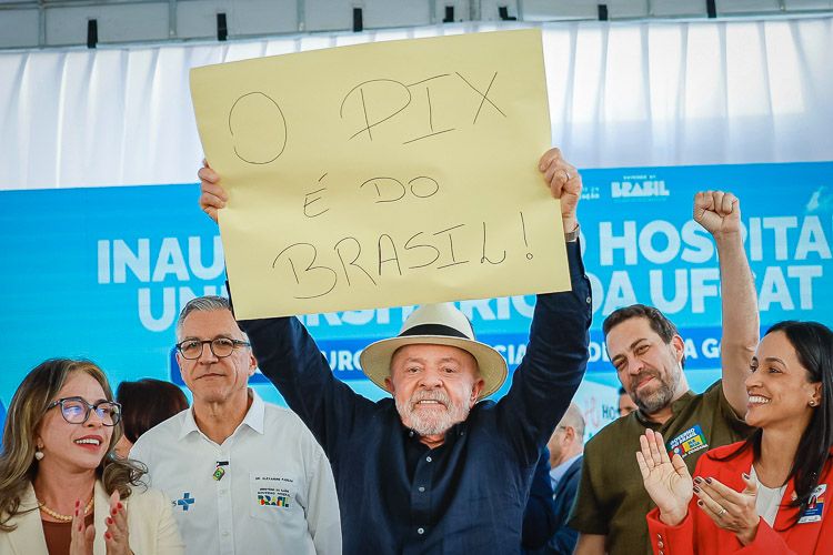 Lula reitera que tem interesse em melhora relação do Brasil com EUA