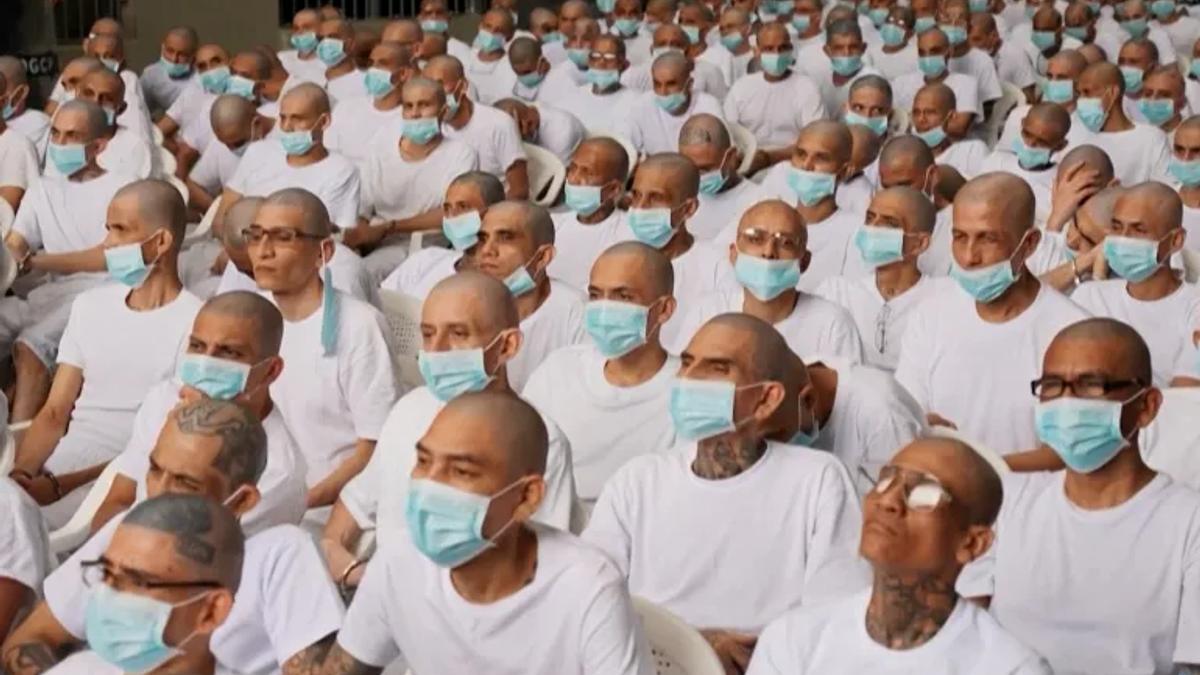 Justiça em Lote: O Julgamento de 500 réus em El Salvador sob o Estado de Exceção