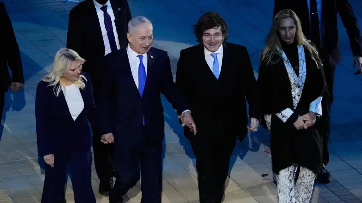 Milei reforça alinhamento com EUA e Israel em visita oficial a Jerusalém