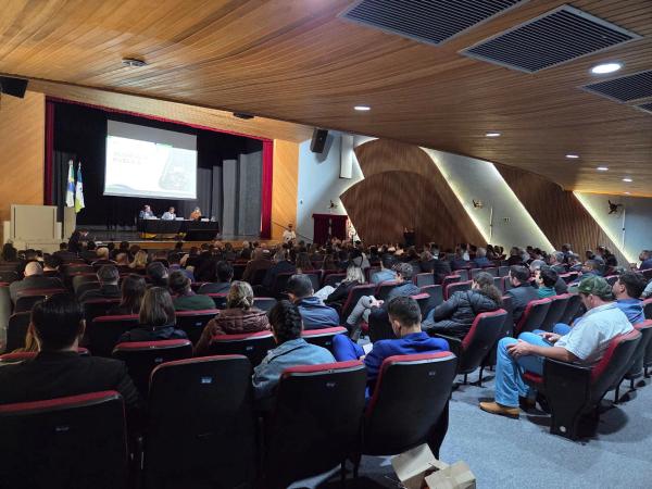 ANEEL realiza audiência pública sobre aumento na conta de luz da Copel