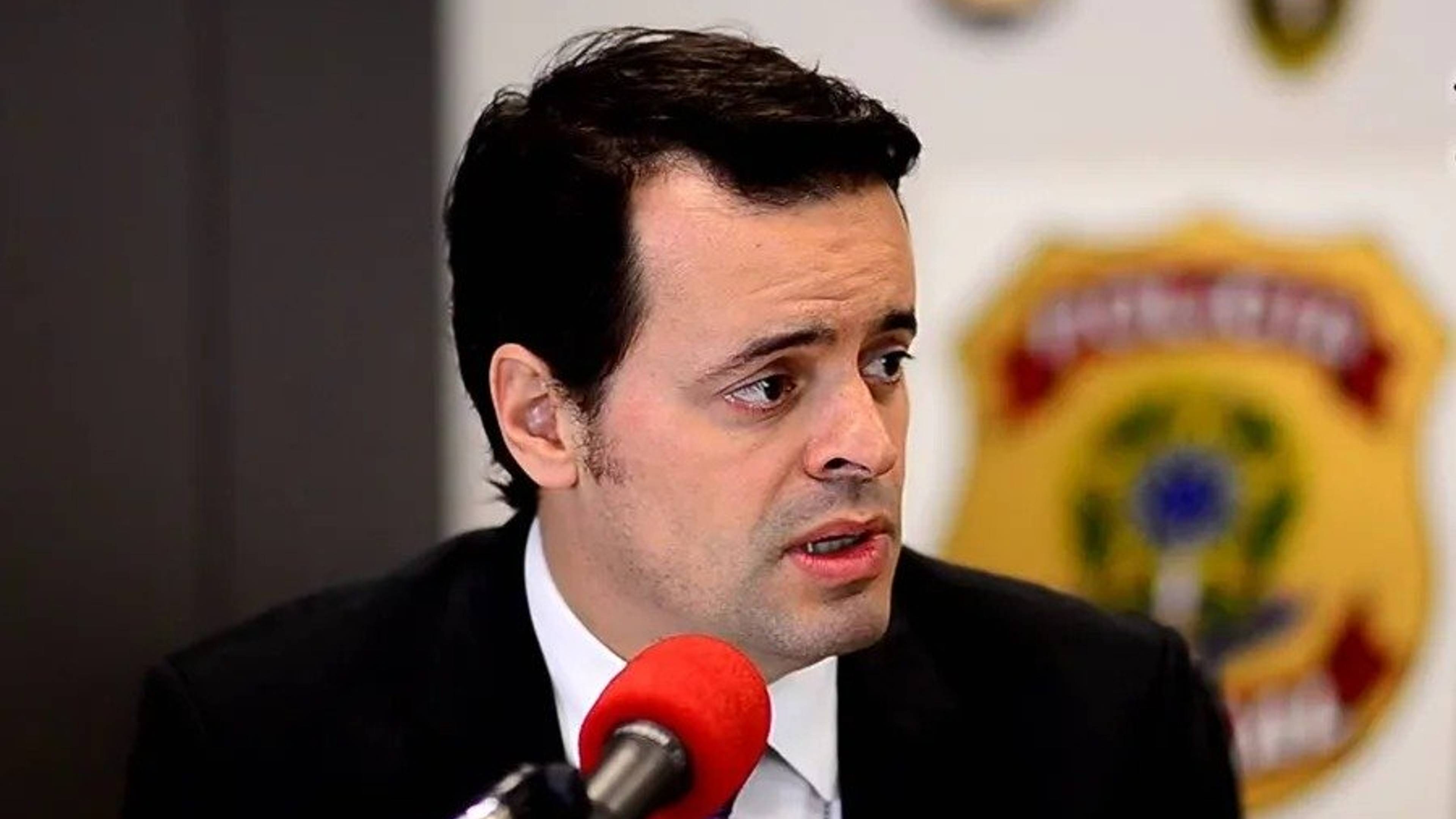Brasil convoca representante dos EUA e Lula sobe o tom após expulsão de delegado da PF