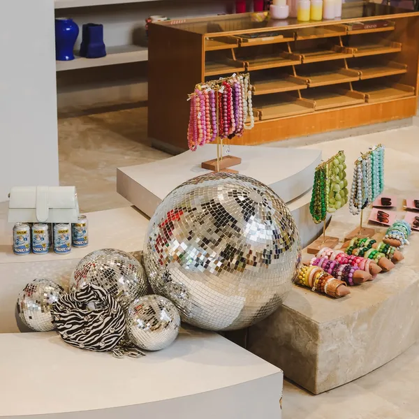 POP-UP HARPER & YVE