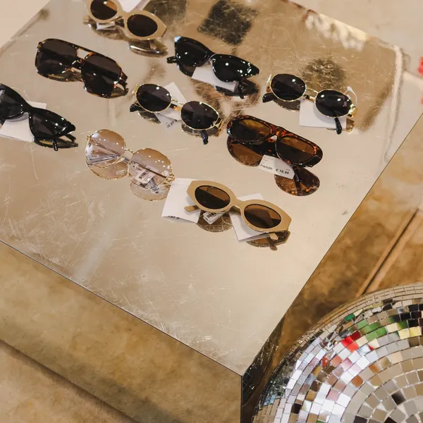 POP-UP: HARPER & YVE