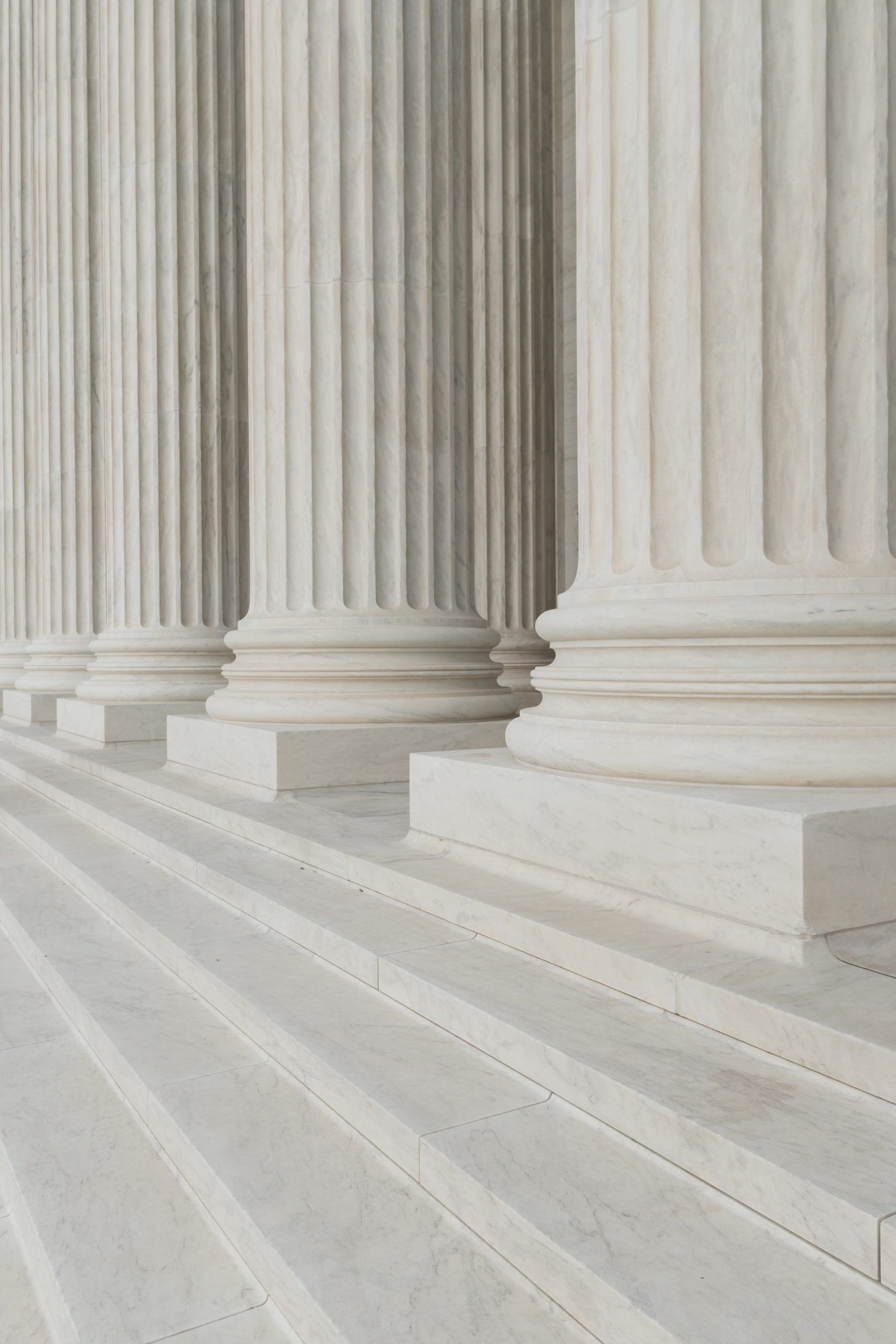 The Constitutional Court of Montenegro intervenes in a dispute over arbitrability of a claim under an agreement for lease of immovable located in Montenegro