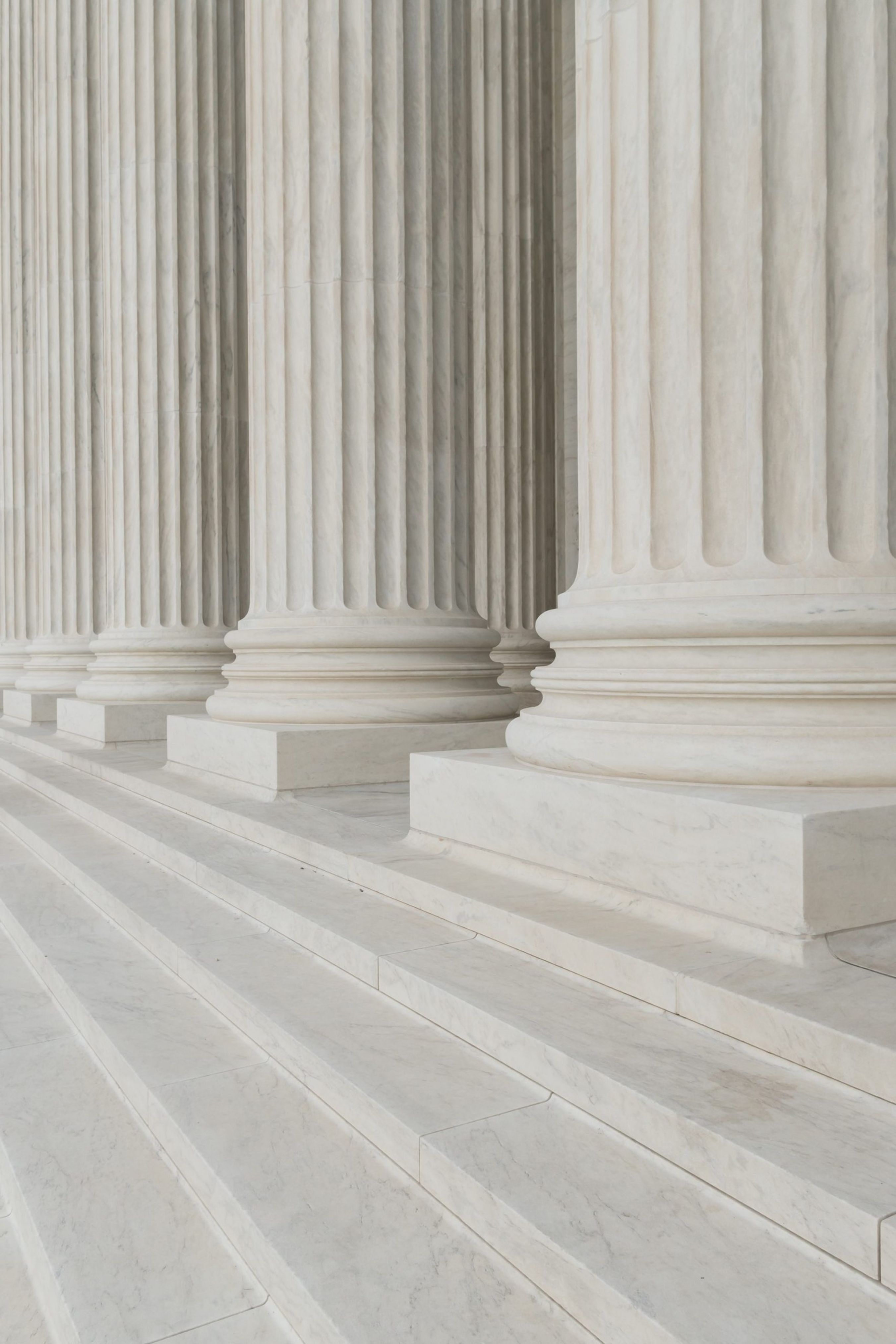 The Constitutional Court of Montenegro intervenes in a dispute over arbitrability of a claim under an agreement for lease of immovable located in Montenegro