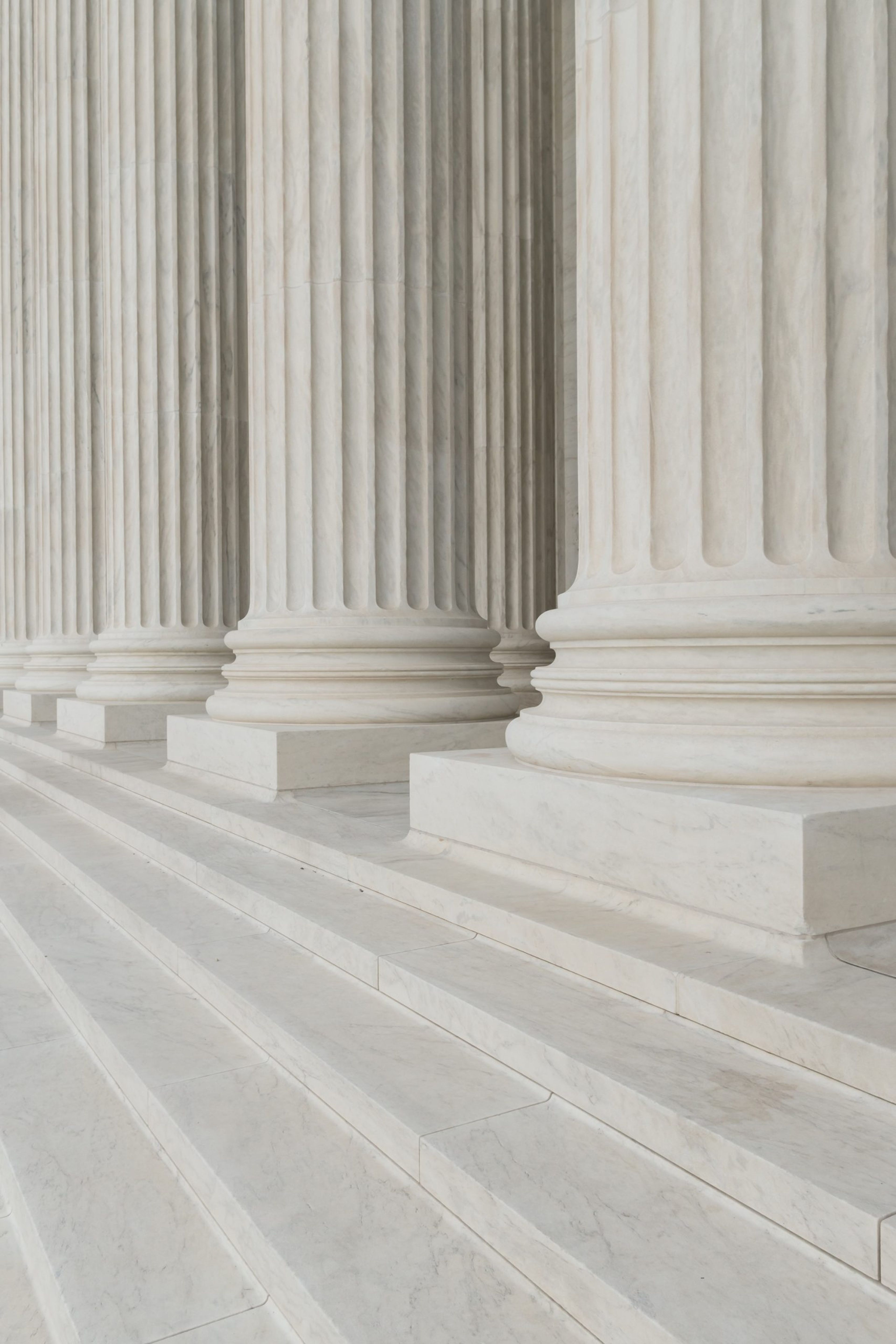 The Constitutional Court of Montenegro intervenes in a dispute over arbitrability of a claim under an agreement for lease of immovable located in Montenegro