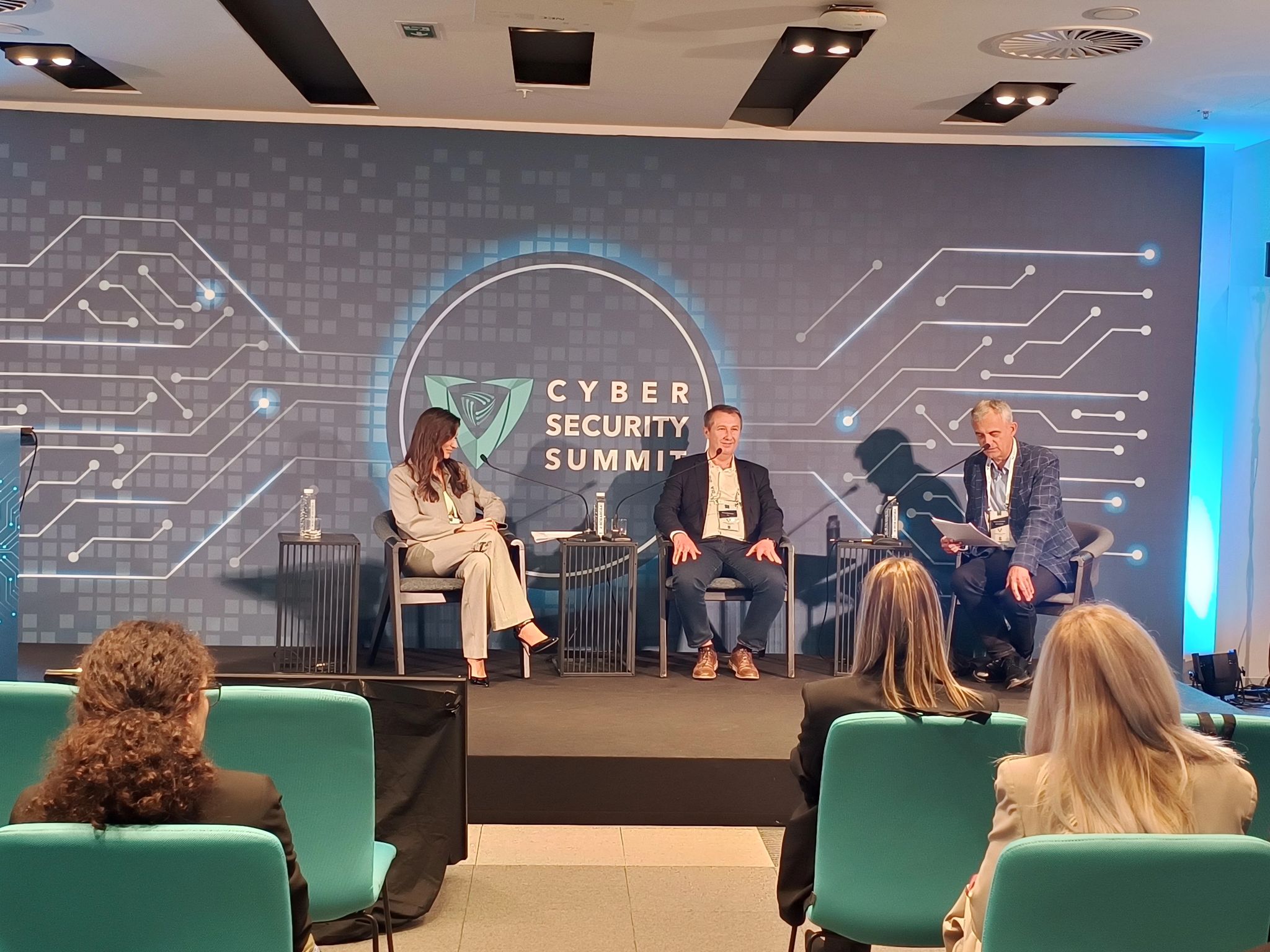Bogdan Ivanišević moderates a cyber security panel