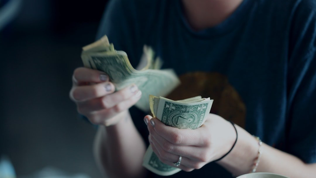 SETTING UP A PASSIVE INCOME STREAM: EASIER THAN YOU THINK? 
