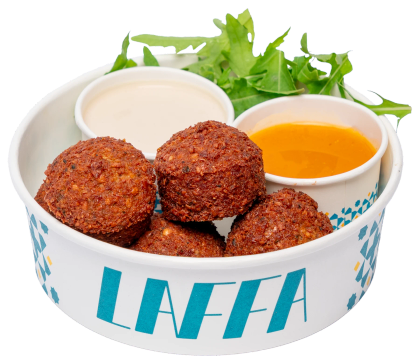Falafel met twee sausjes en verse kruiden