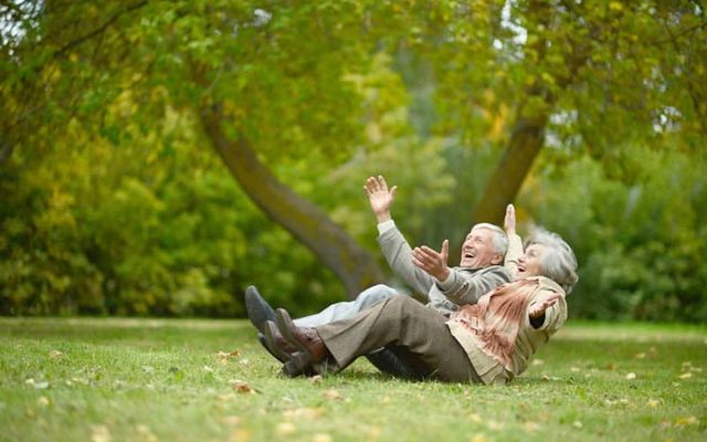 Frasi per ricordare i nonni defunti | Dediche e ricordi