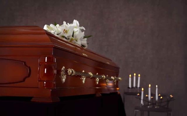 Necroforo: accompagnare con dignità il momento del commiato